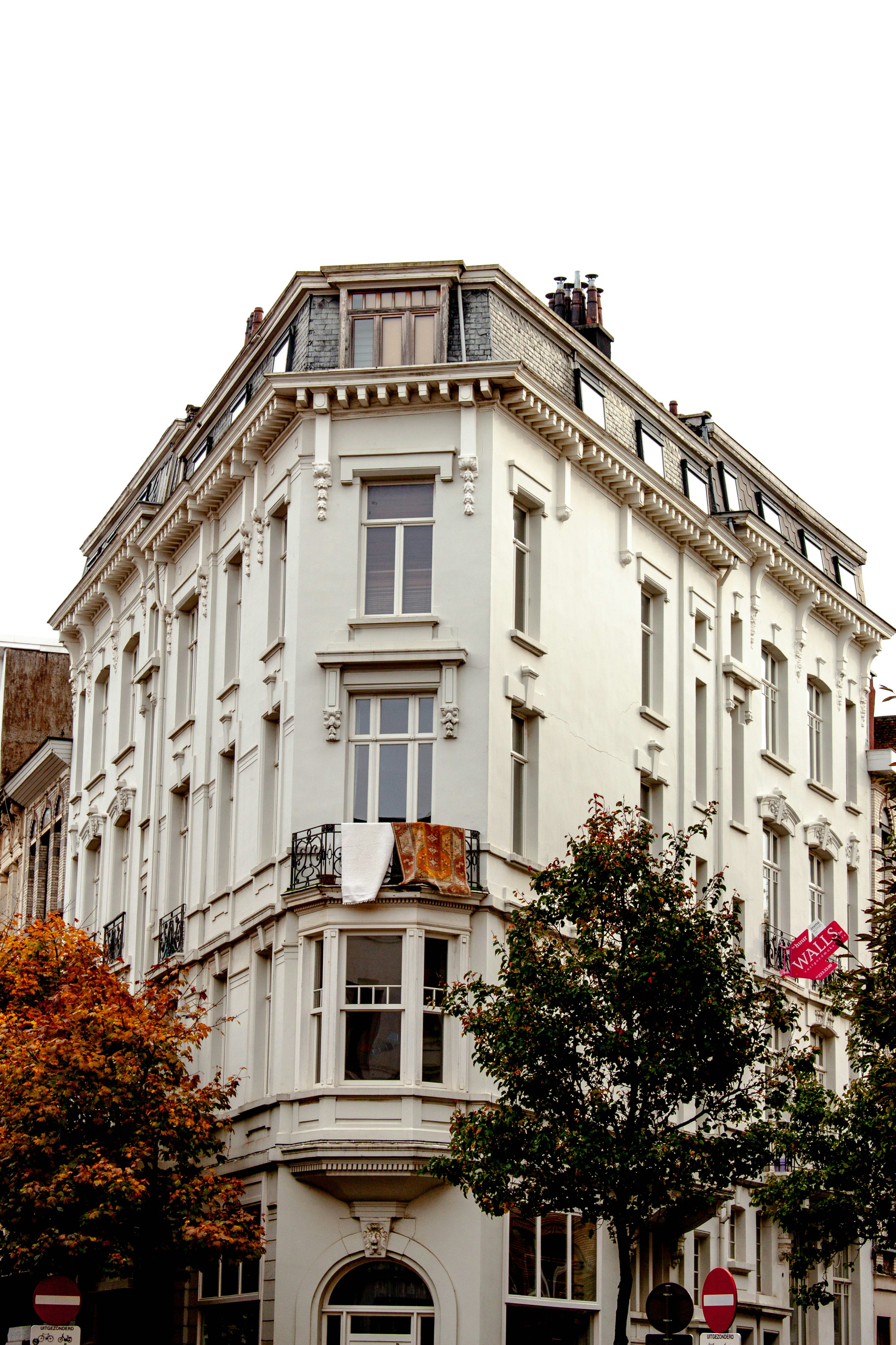 Photo by kamillaisalieva