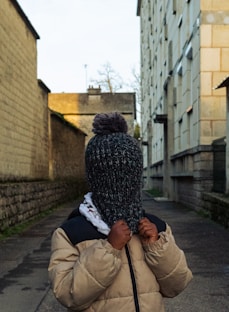 pervers narcissique un enfant coincé dans le corps d'un adulte
