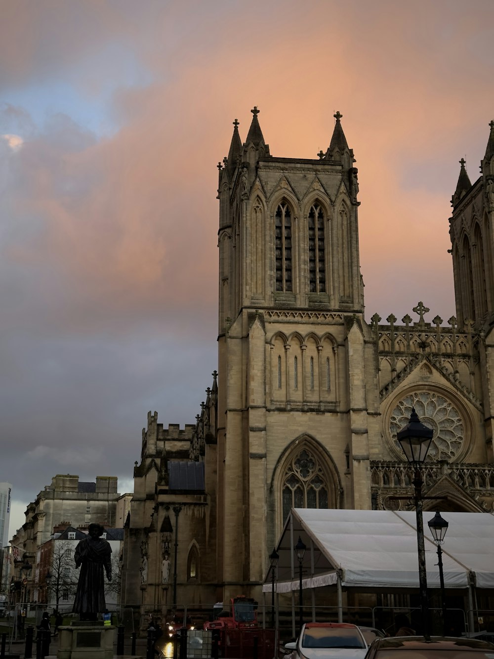 a large cathedral with a clock on the front of it