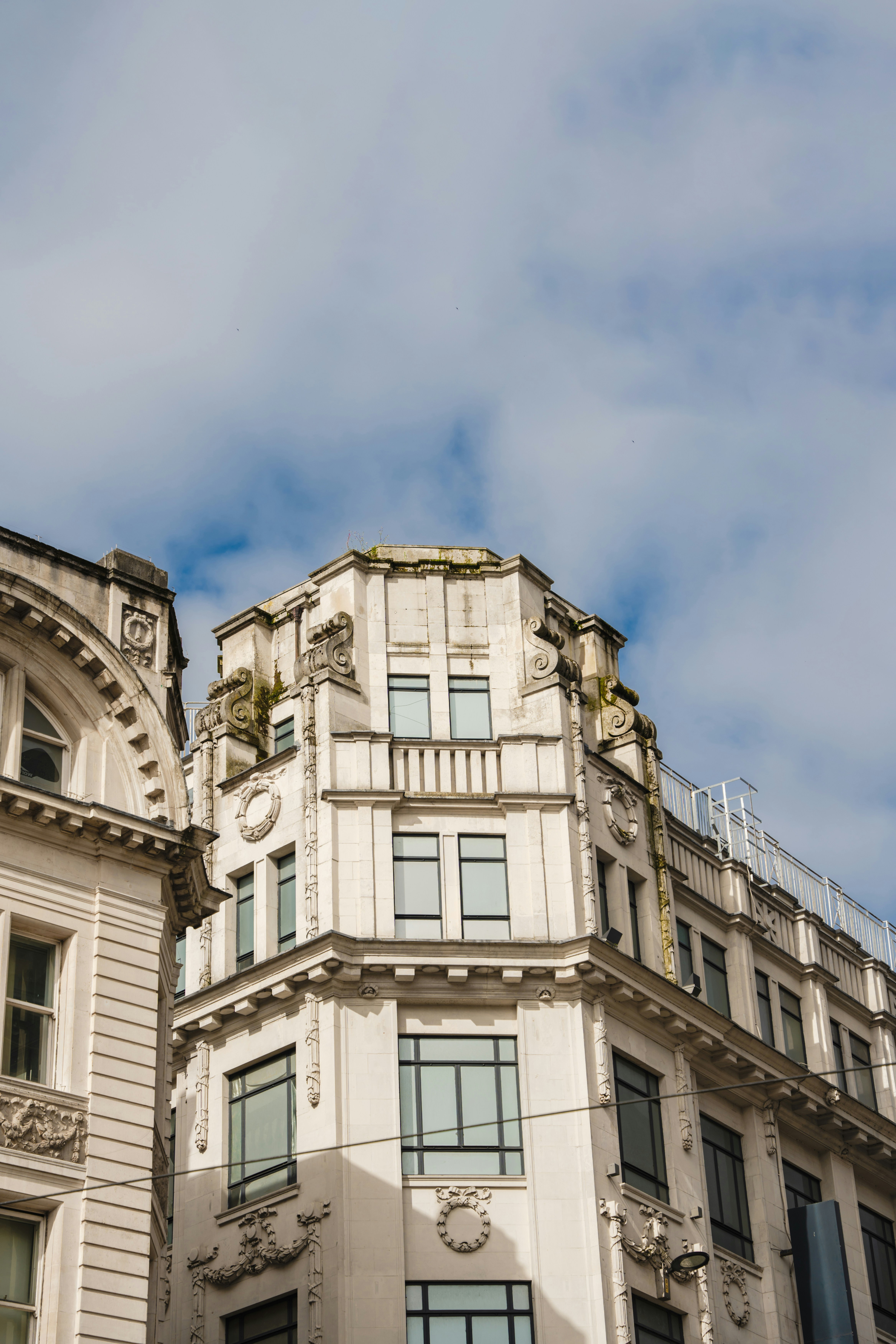 Photo by winstontjia