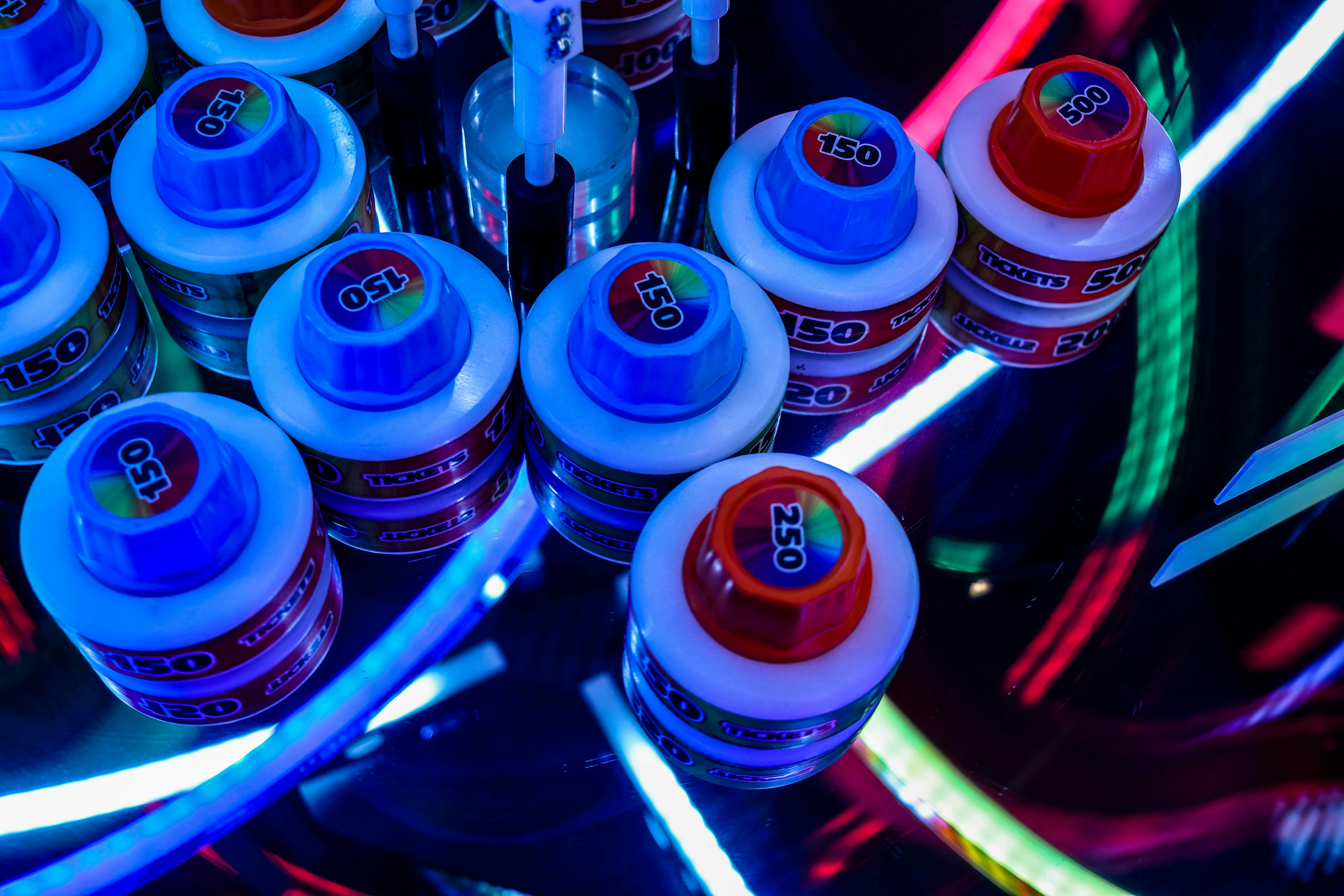 Tem Phụ Số Lượng Ít – Giải Pháp Linh Hoạt Cho Doanh Nghiệp Mới