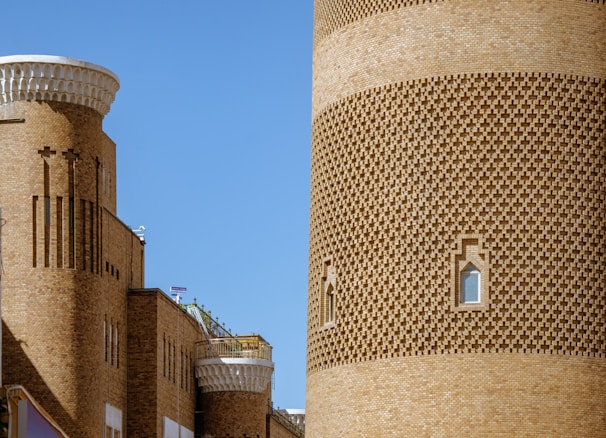 Government building project featuring traditional Iraqi architectural elements, built by Baran.
