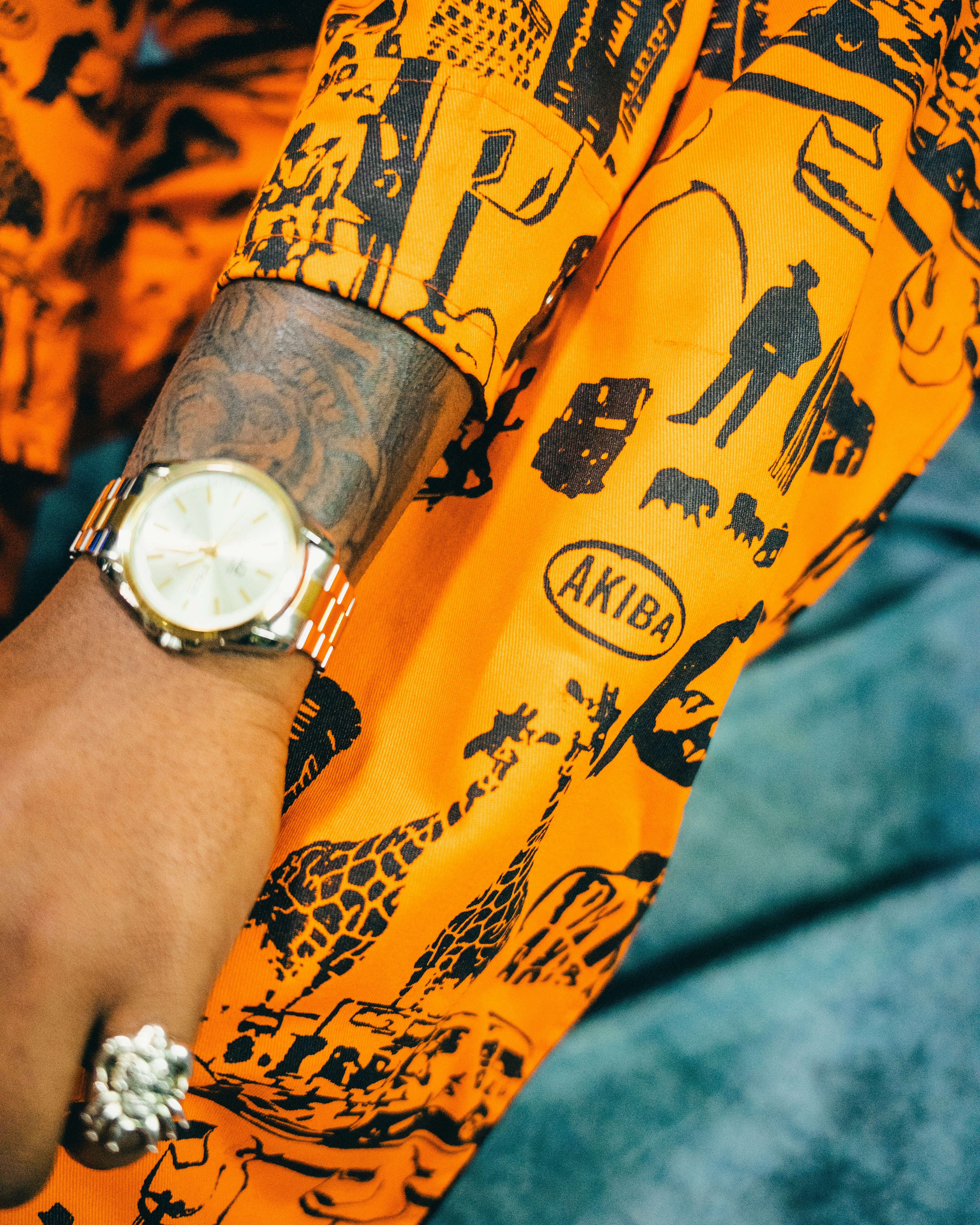 A close up of a person wearing a watch photo Free Kenya Image on Unsplash