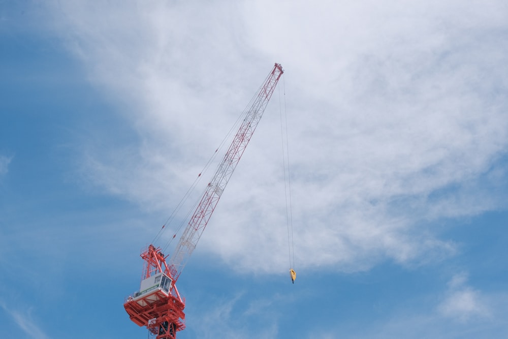 a crane that is on top of a building