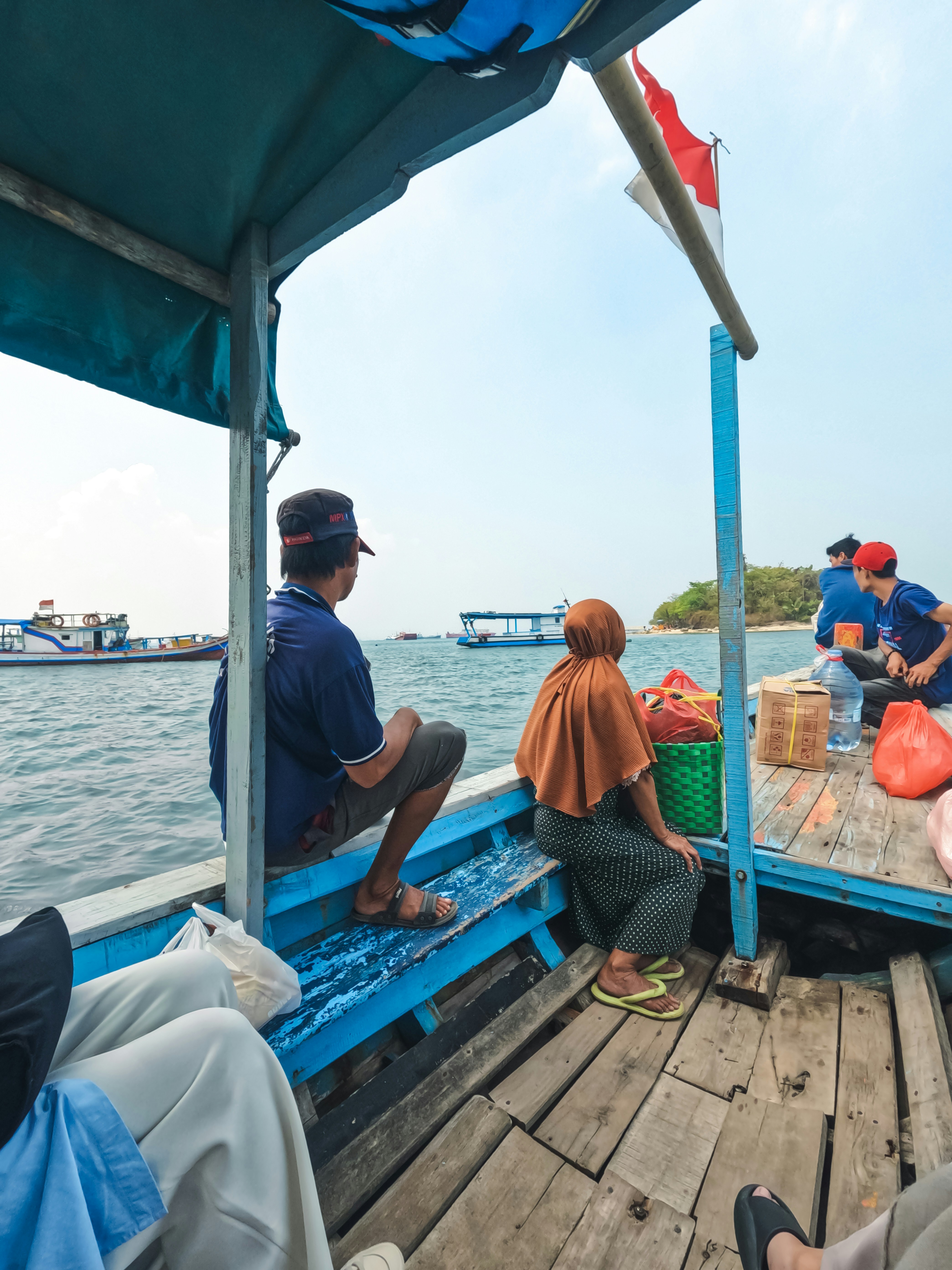 Jelajah Alam Raja Ampat dengan Kapal Pinisi: Pesona yang Tak Terlupakan