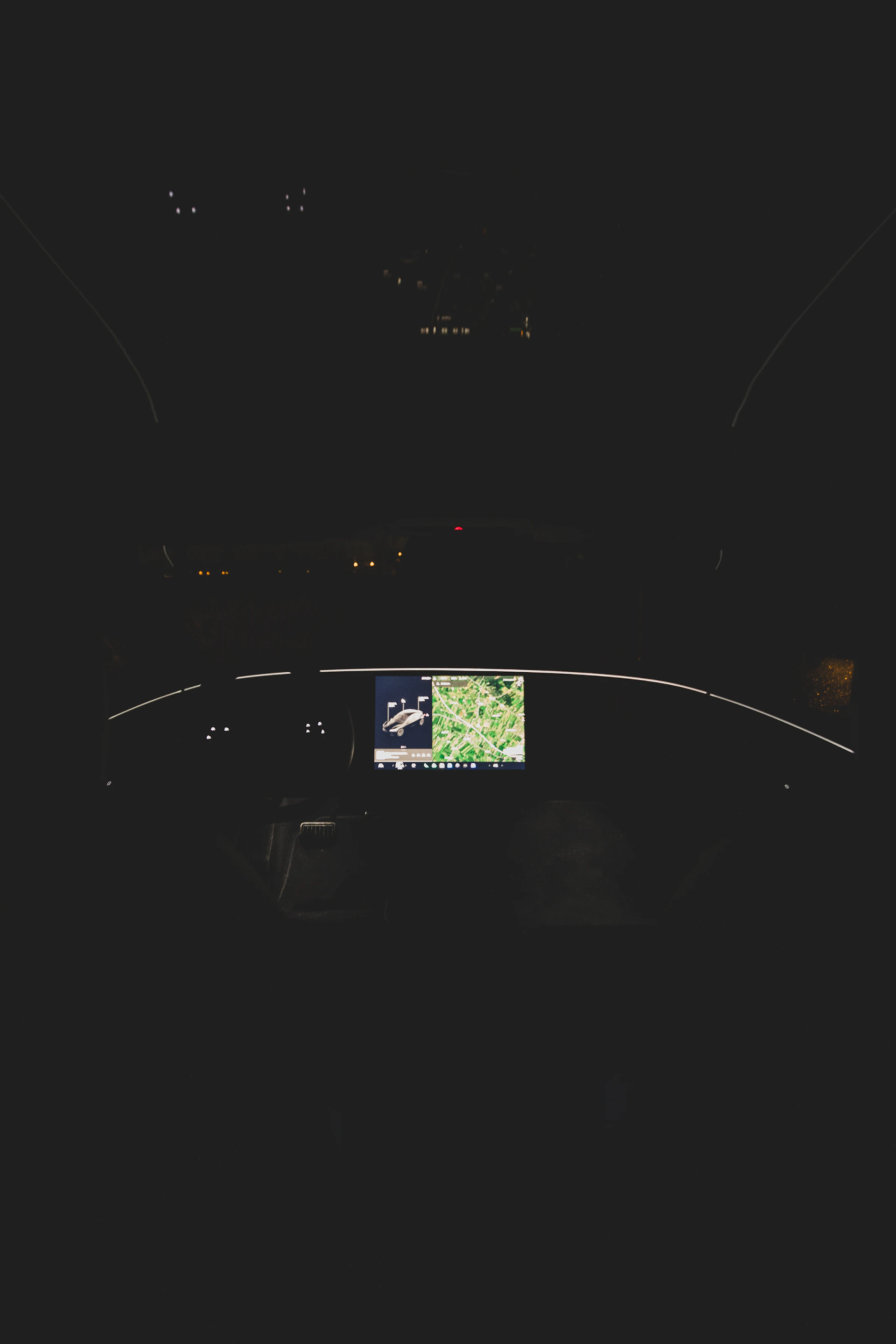 gray computer monitor