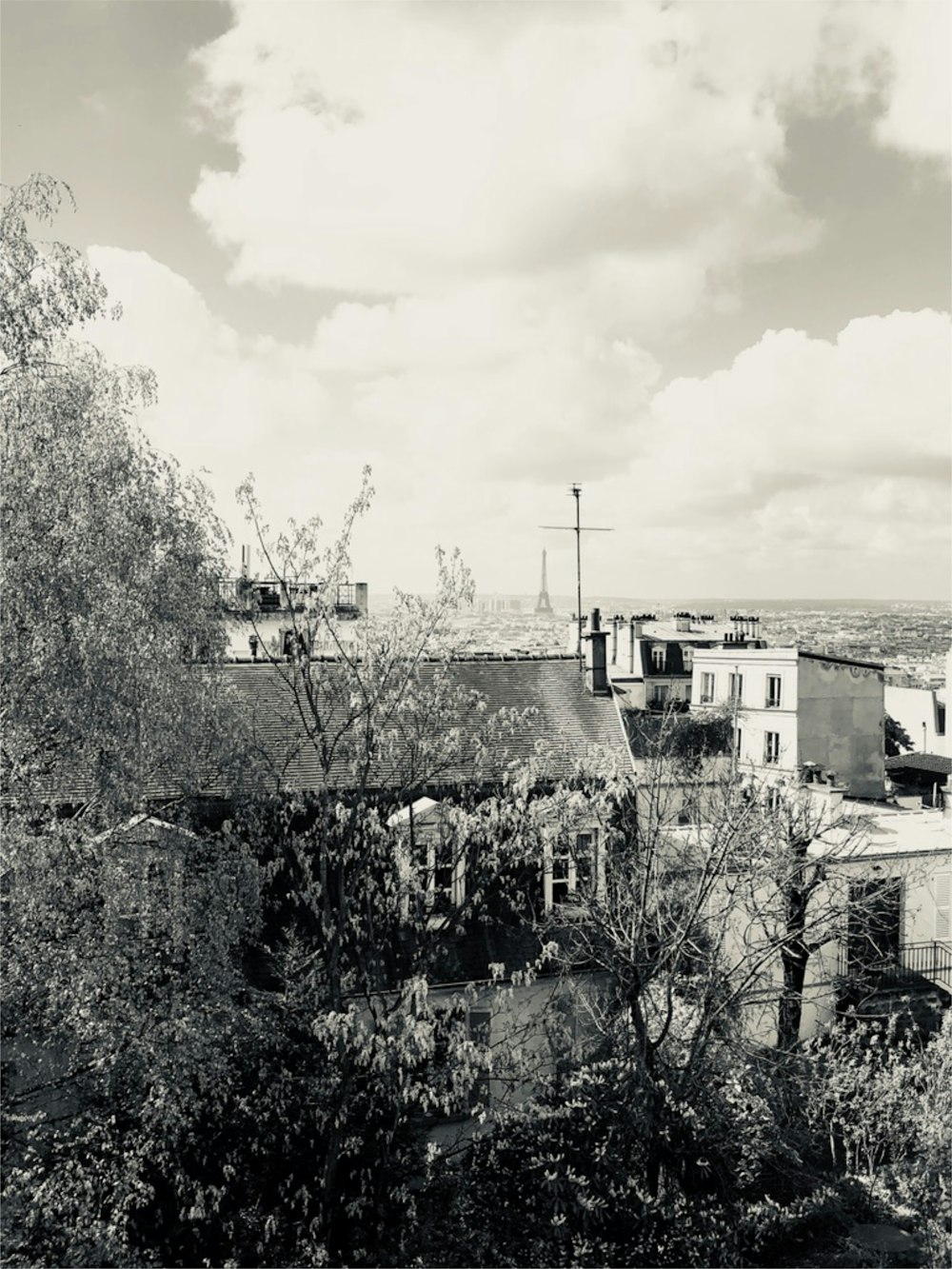 a black and white photo of a city