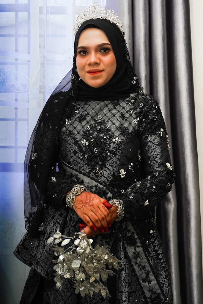 Noor Black Abaya