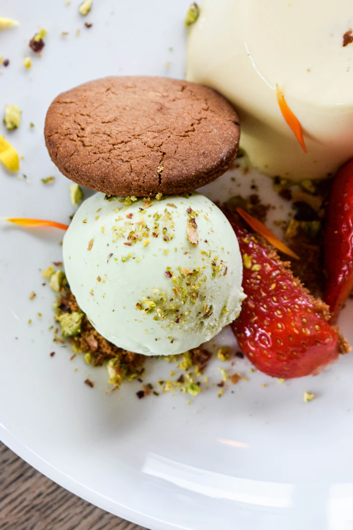 Pistachio soufflé