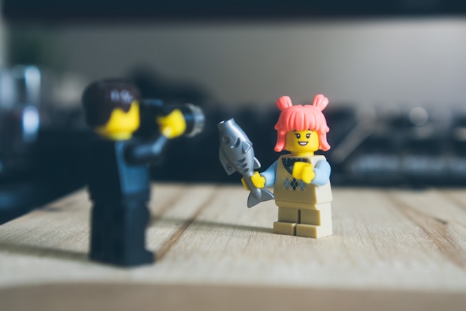 a couple of legos that are on a table