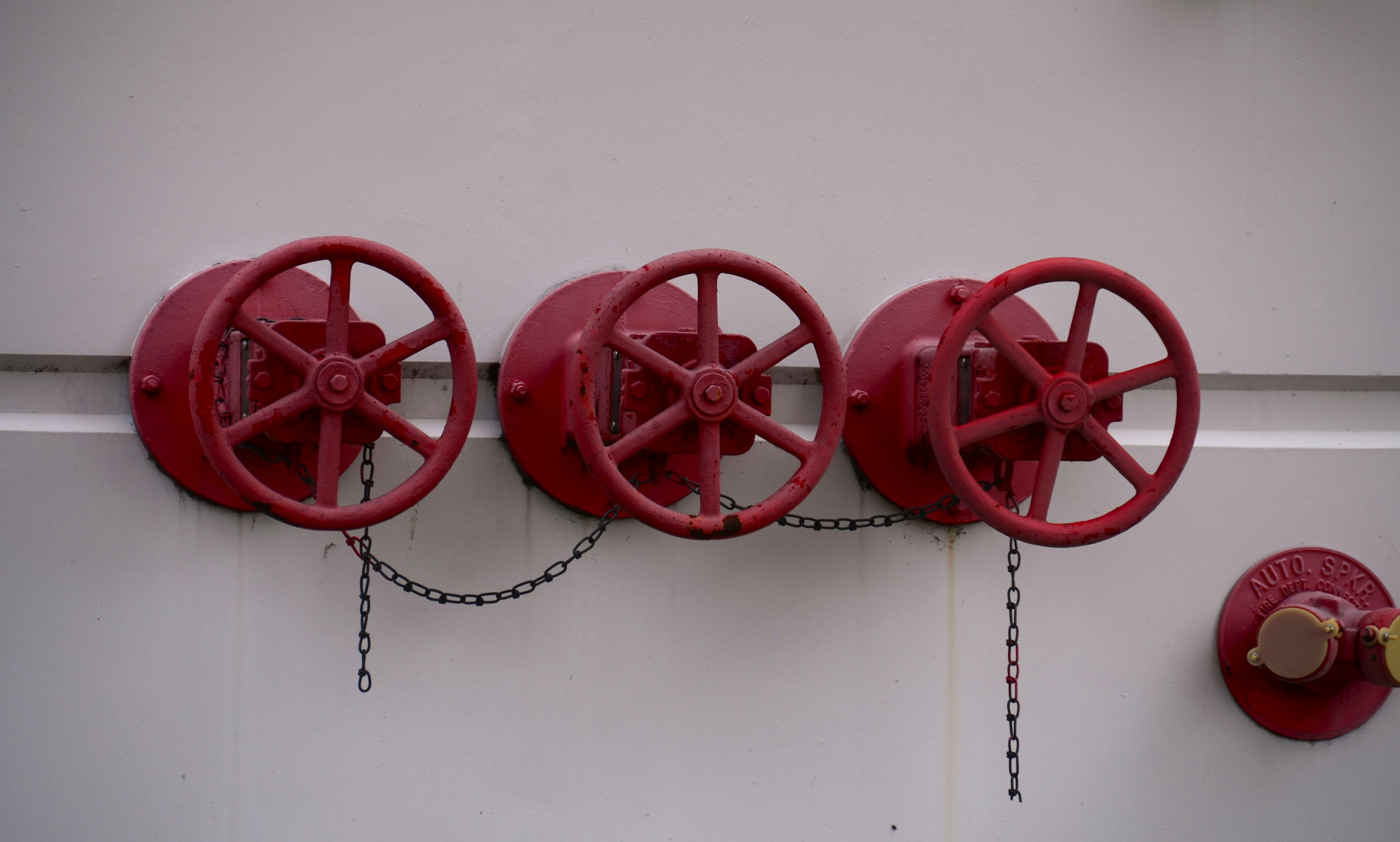 red brake calipers wallpaper, wallpaper, Brembo Brake Calipers: Performance and Aesthetics 5