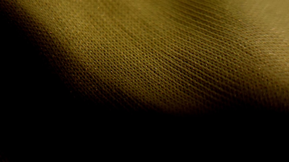 Una vista de cerca de una tela marrón