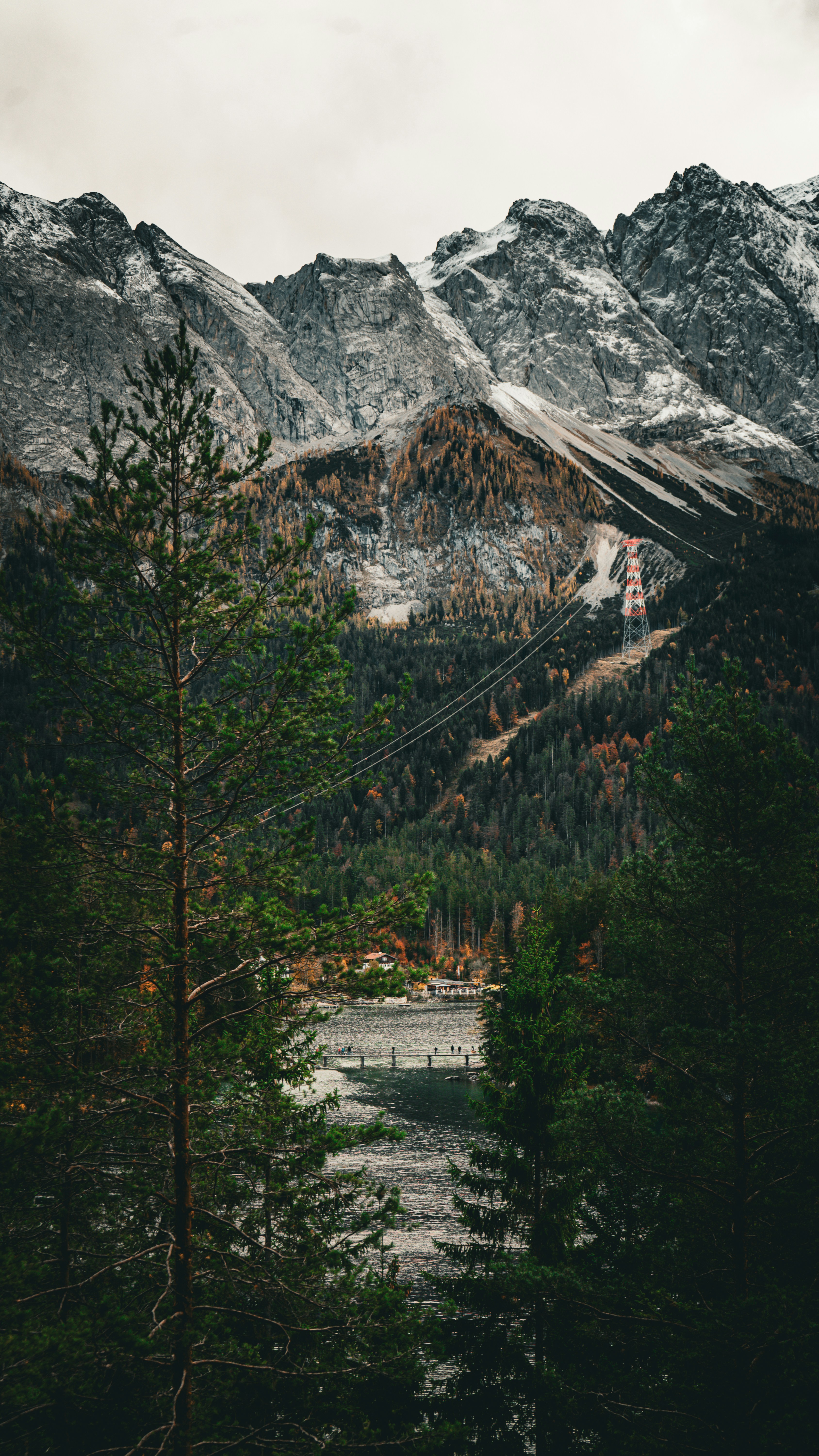 Photo by danielsiebert