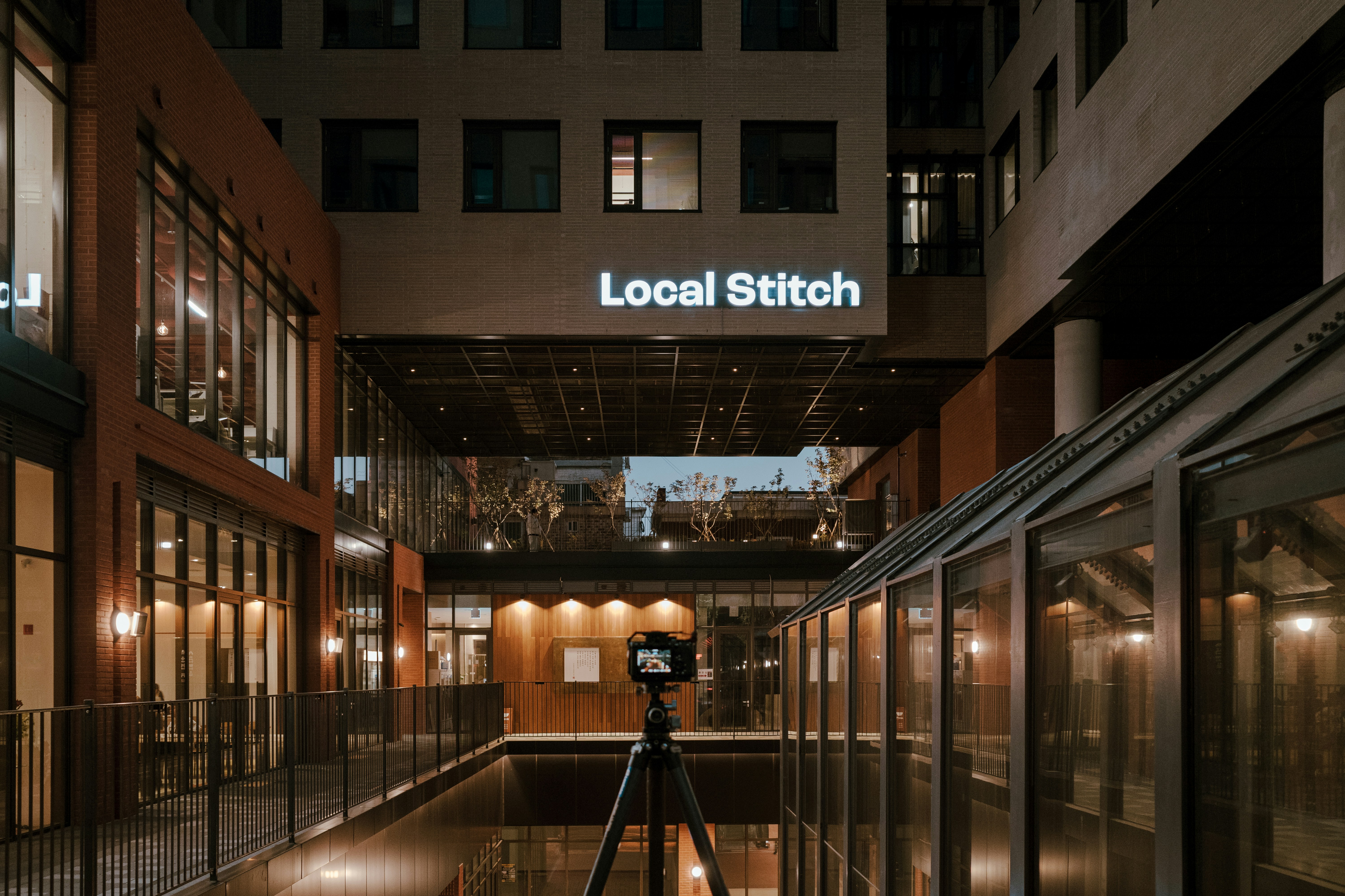 Local stitch building