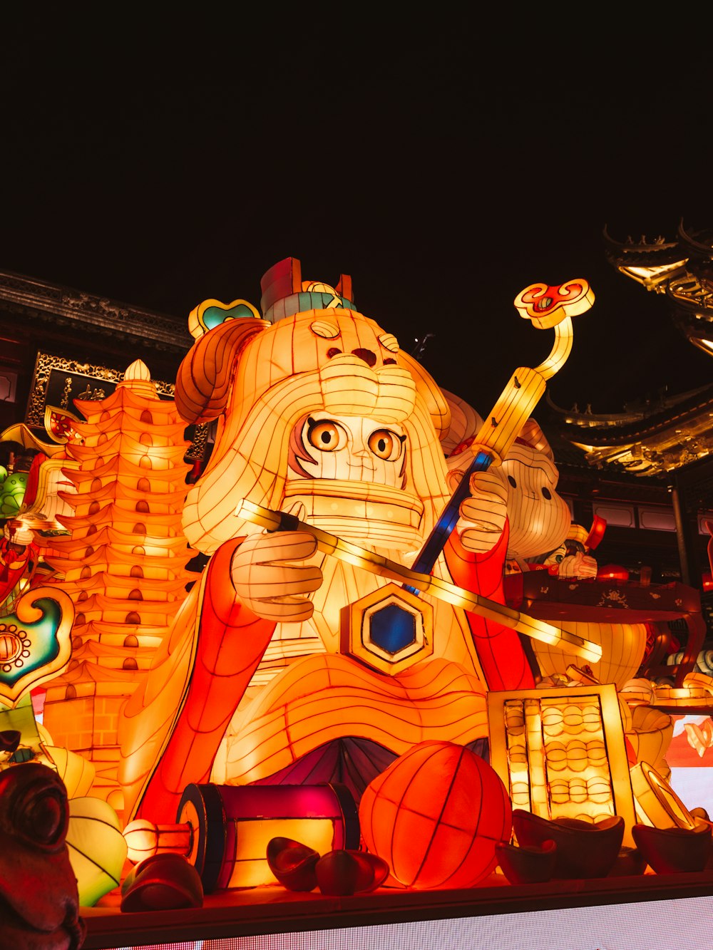 a large lantern with a lion on it