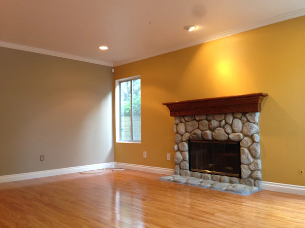White Marsh Open-Concept Living Space