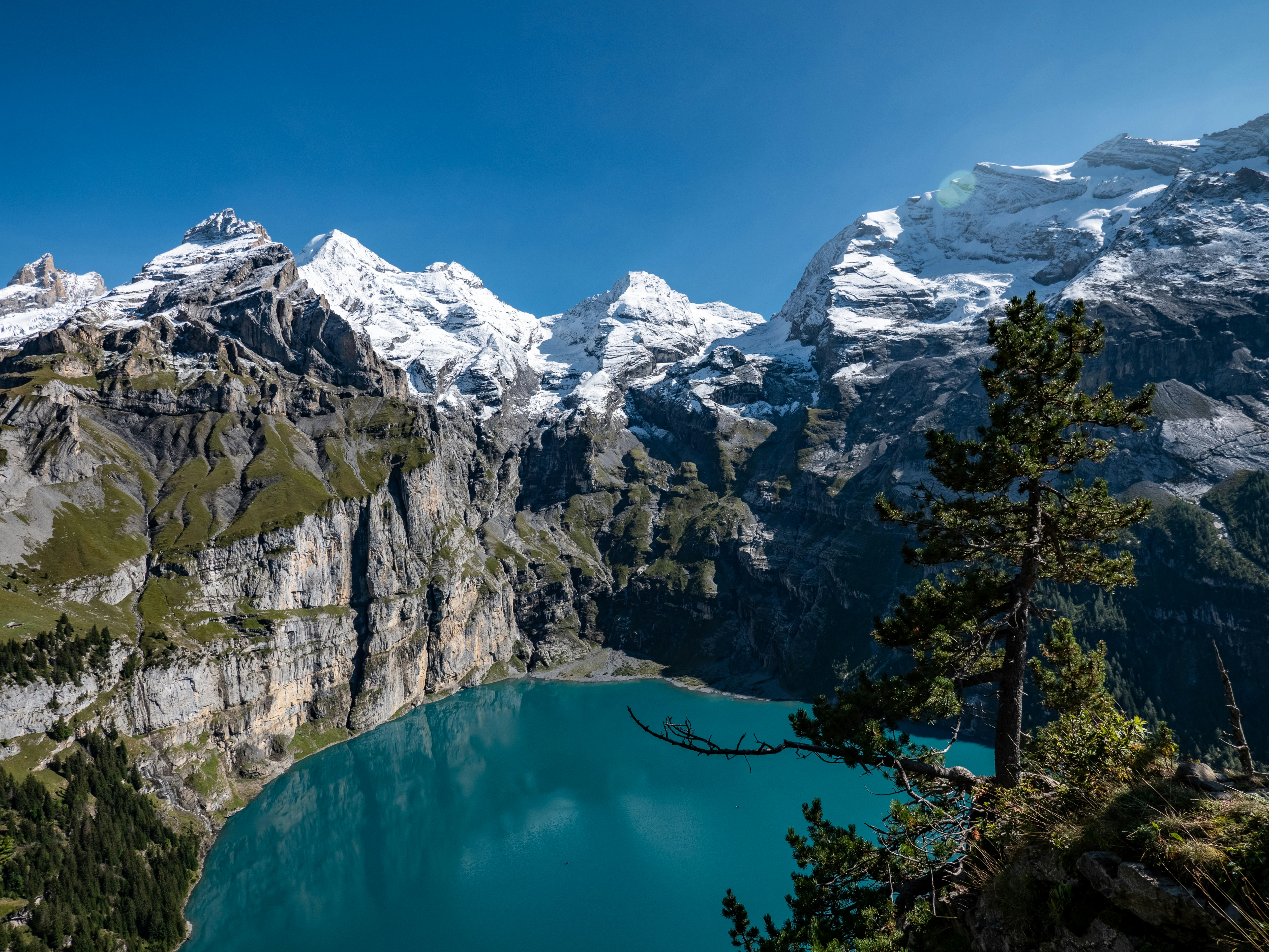 Photo by poli_graphy