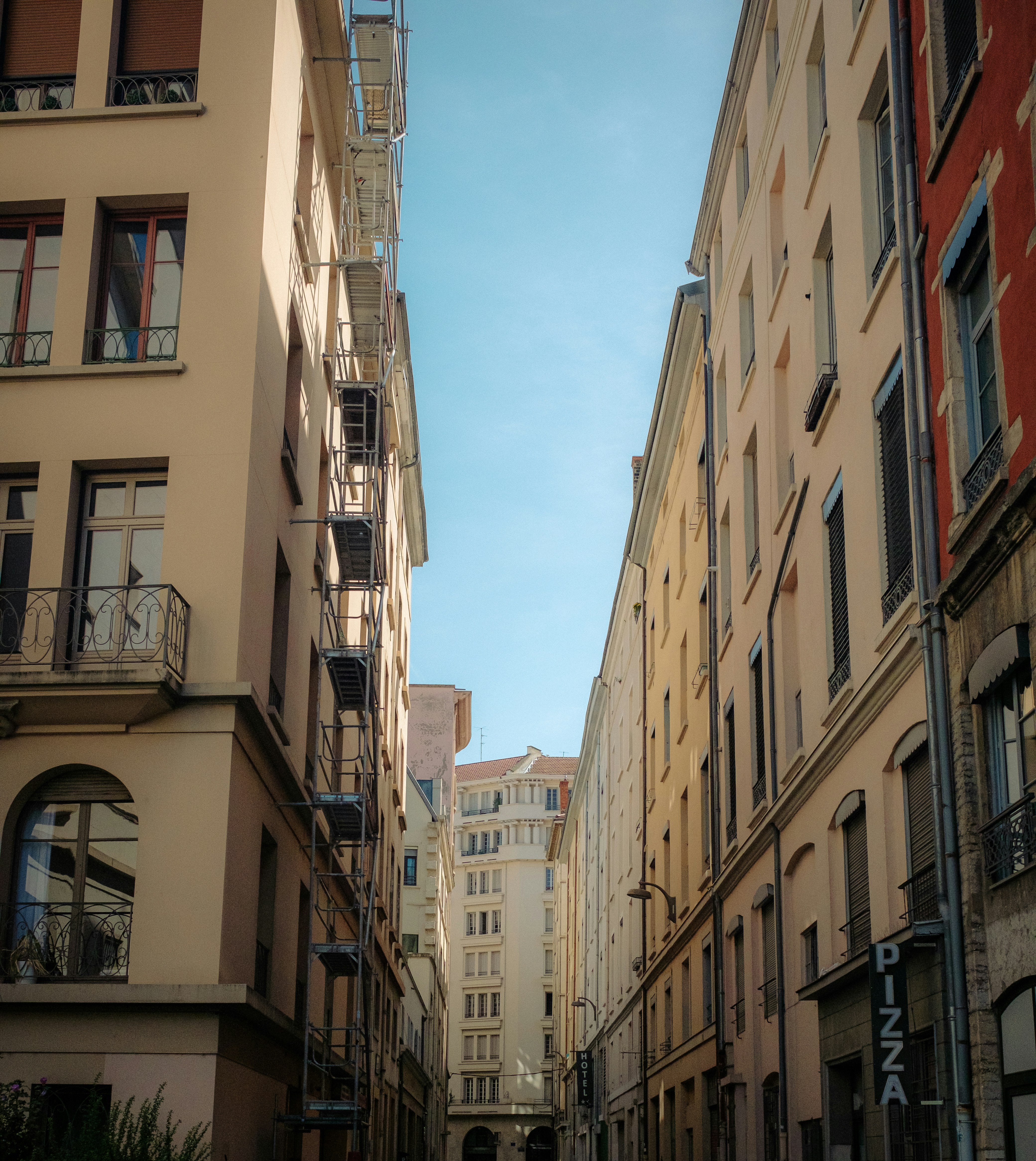 Photo by valentinlacoste