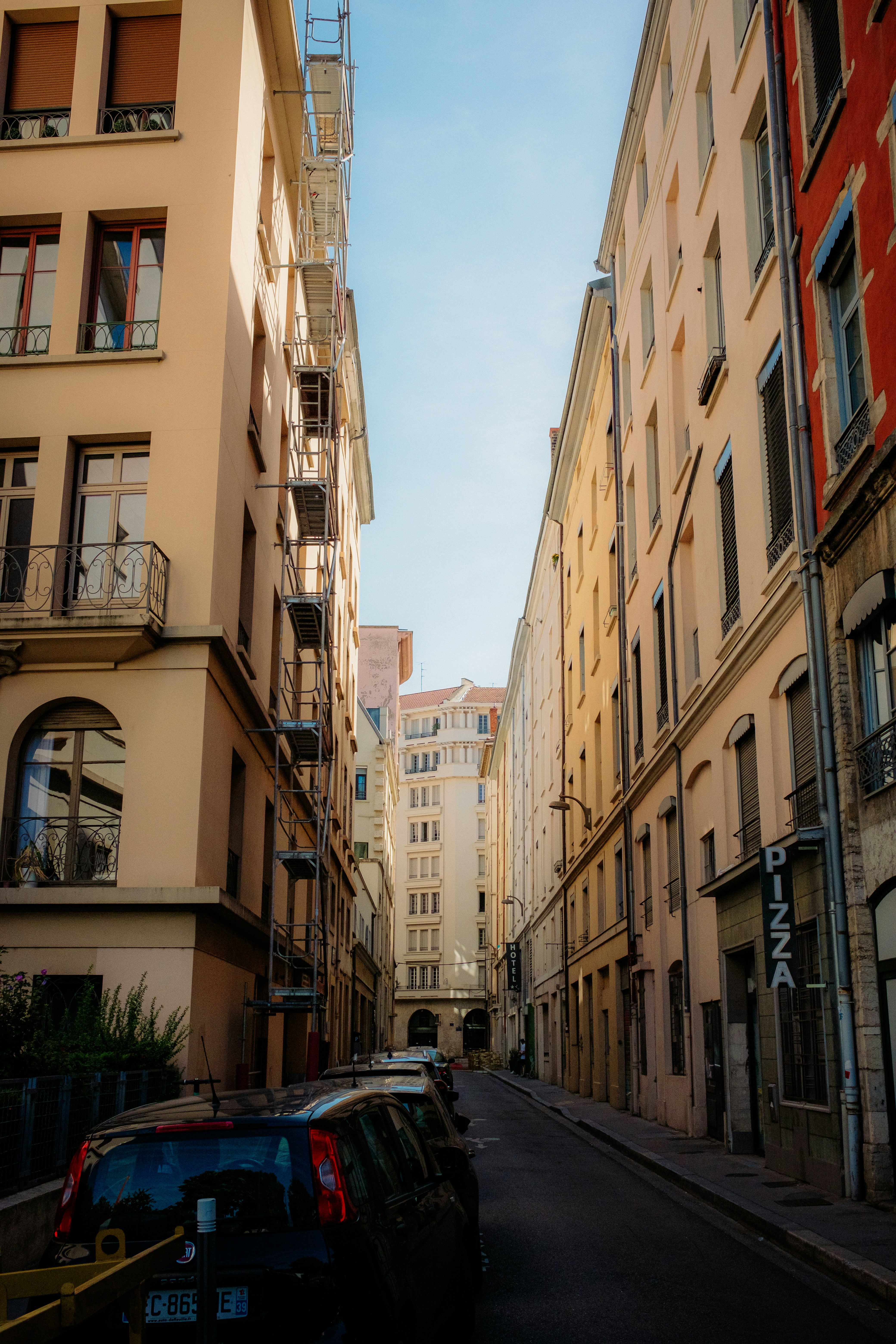 Photo by valentinlacoste