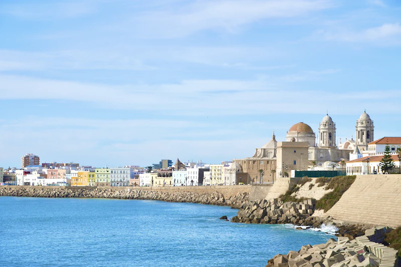 Top Cocktail Bars in Cadiz for a Properly Made Drink