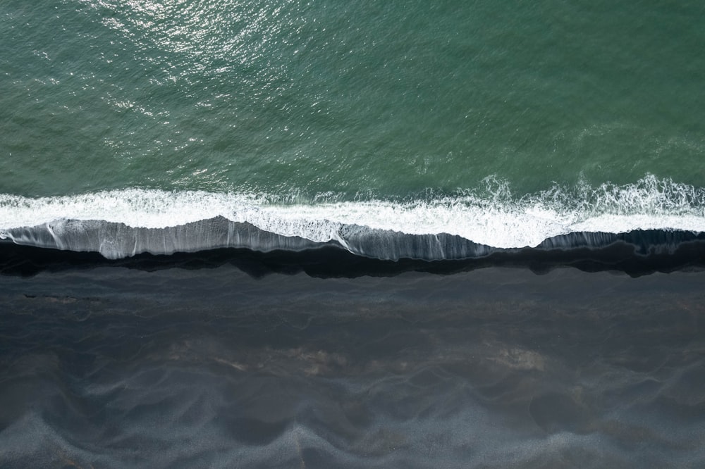 a bird's eye view of a body of water