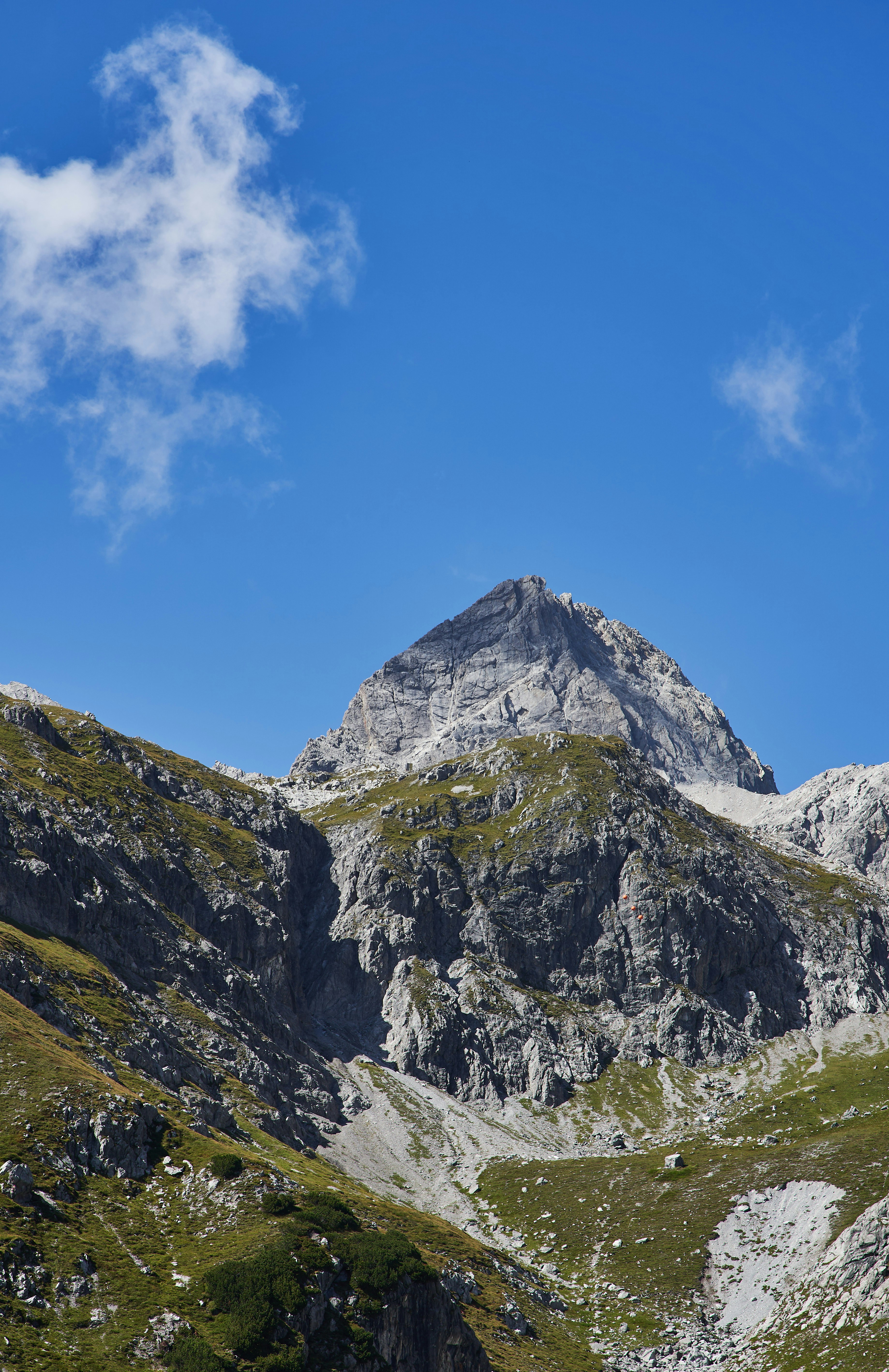 Photo by wolfgang_hasselmann