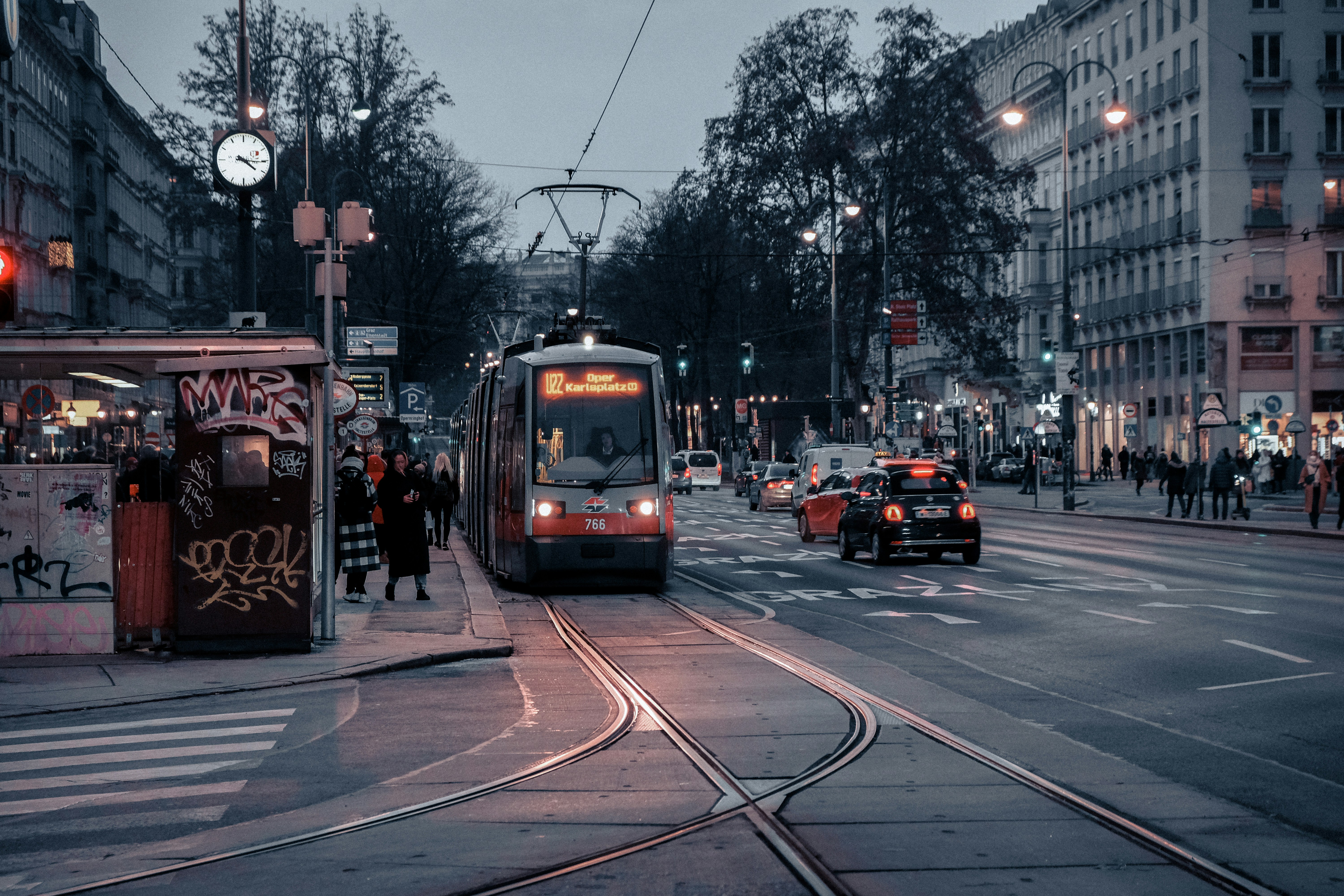 Aufwendiger Gleistausch bei Wiener Straßenbahn