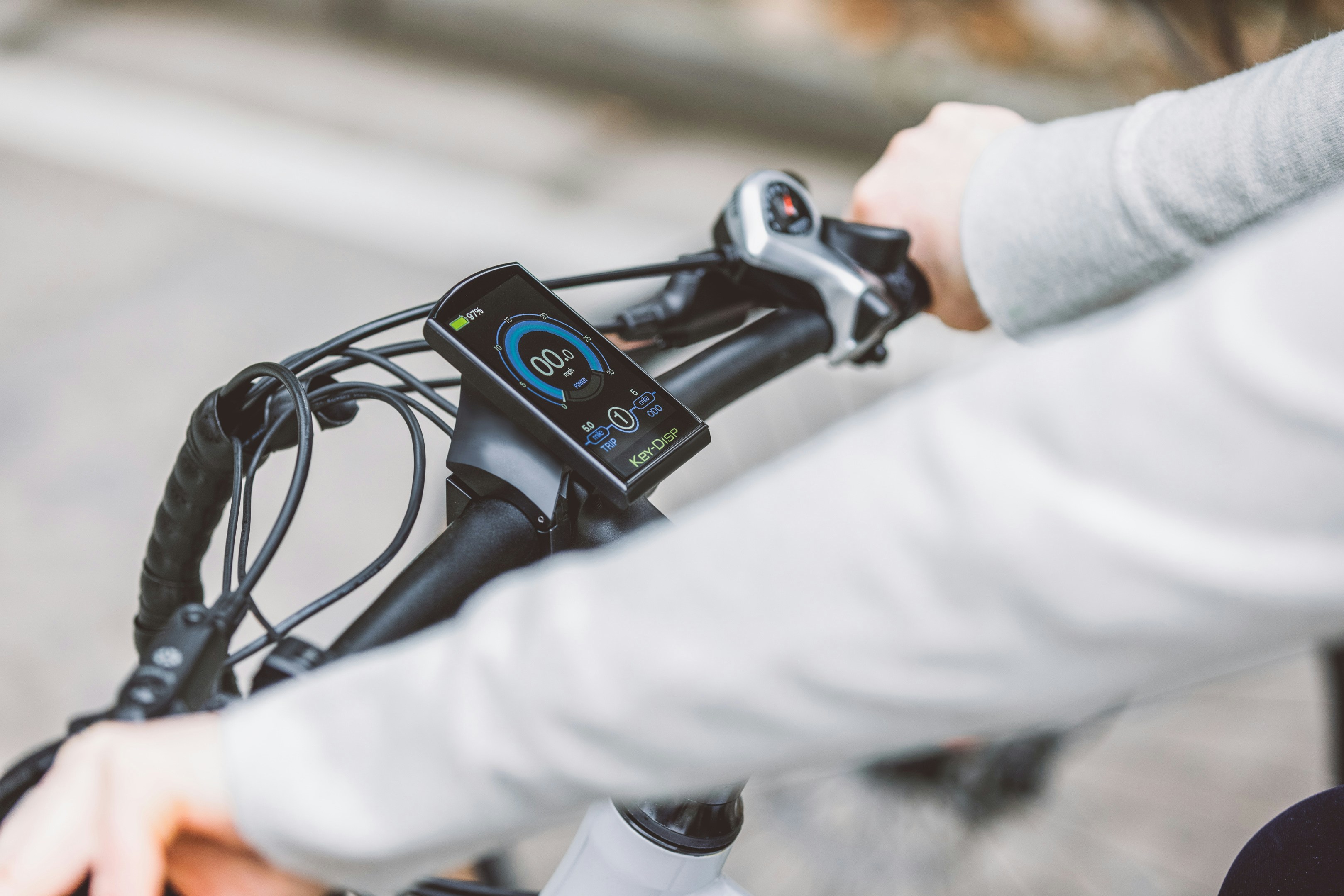 8 Lightweight E-Bike Tools to Increase Ride Efficiency