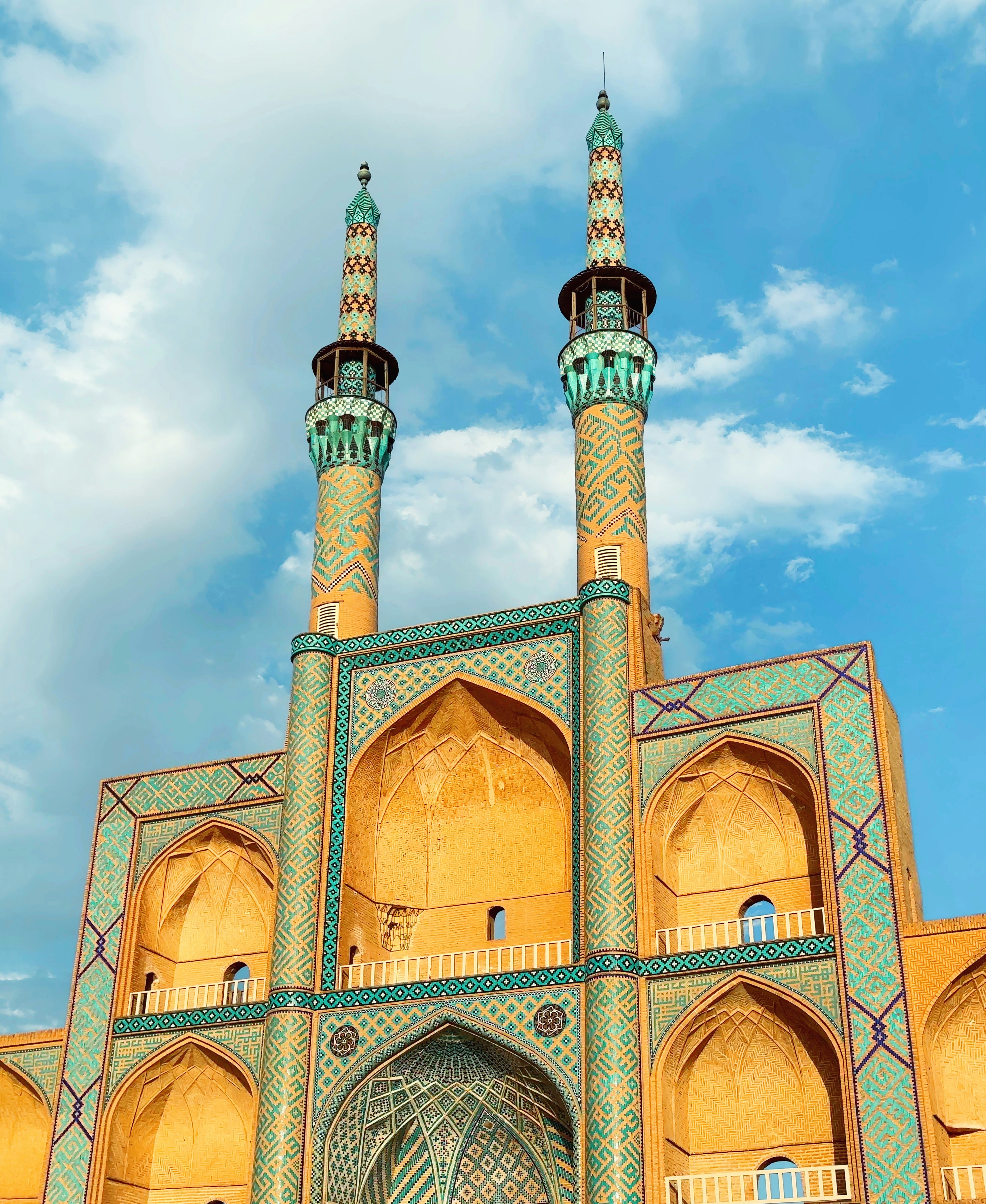 Photo by hasanalmasi