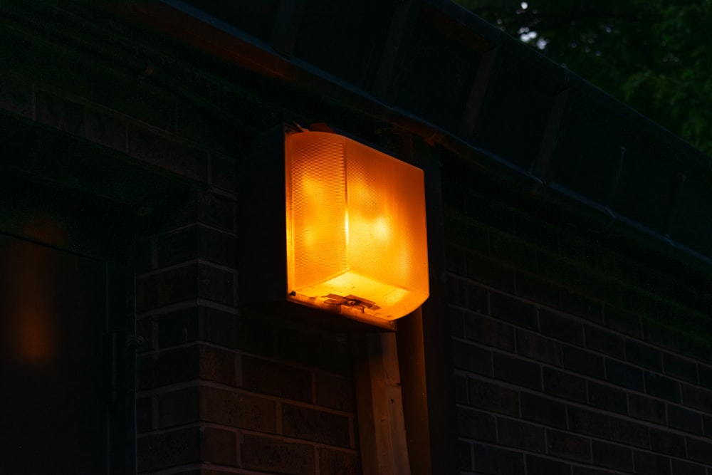 a light that is on the side of a building