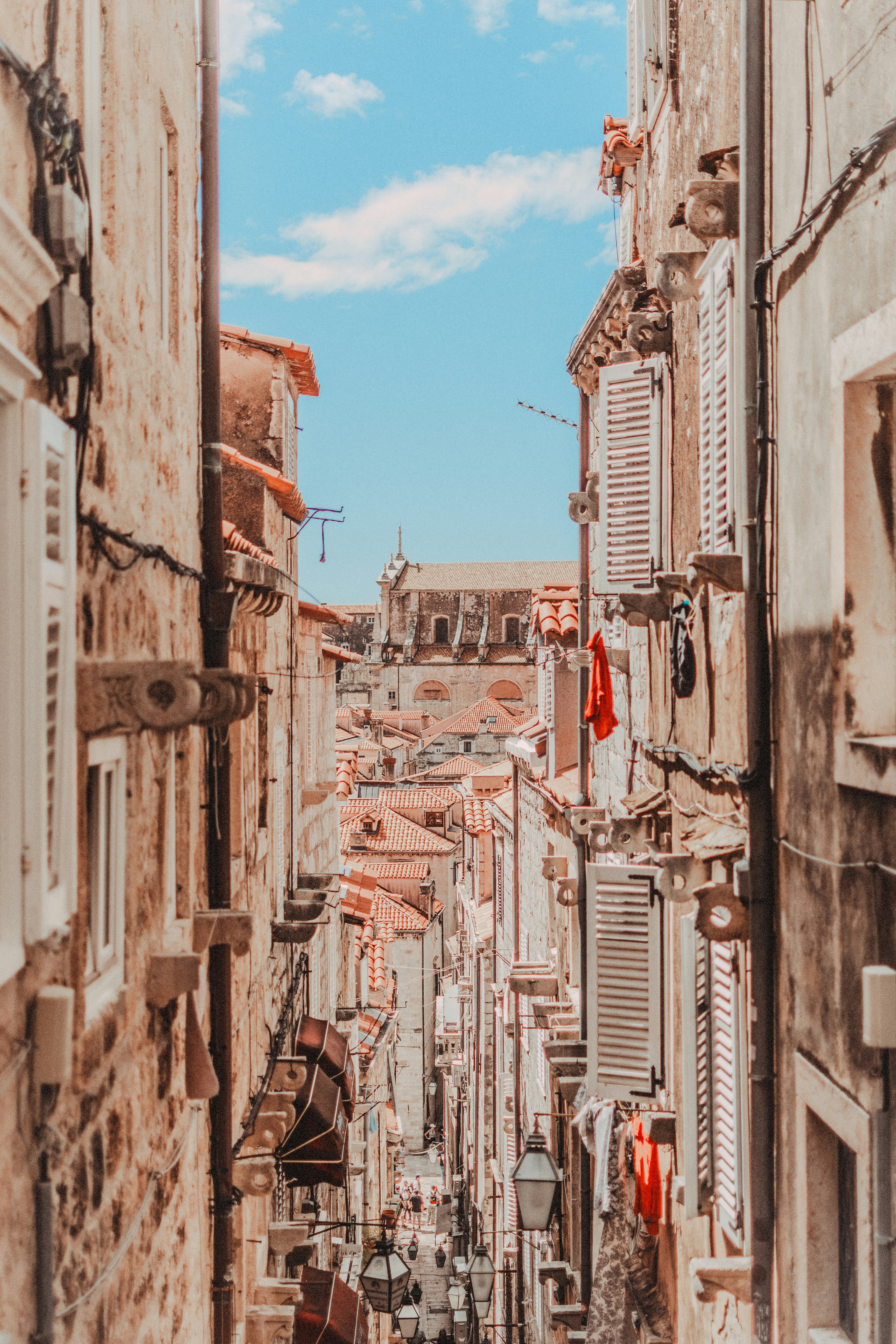 Photo by bethchobanova