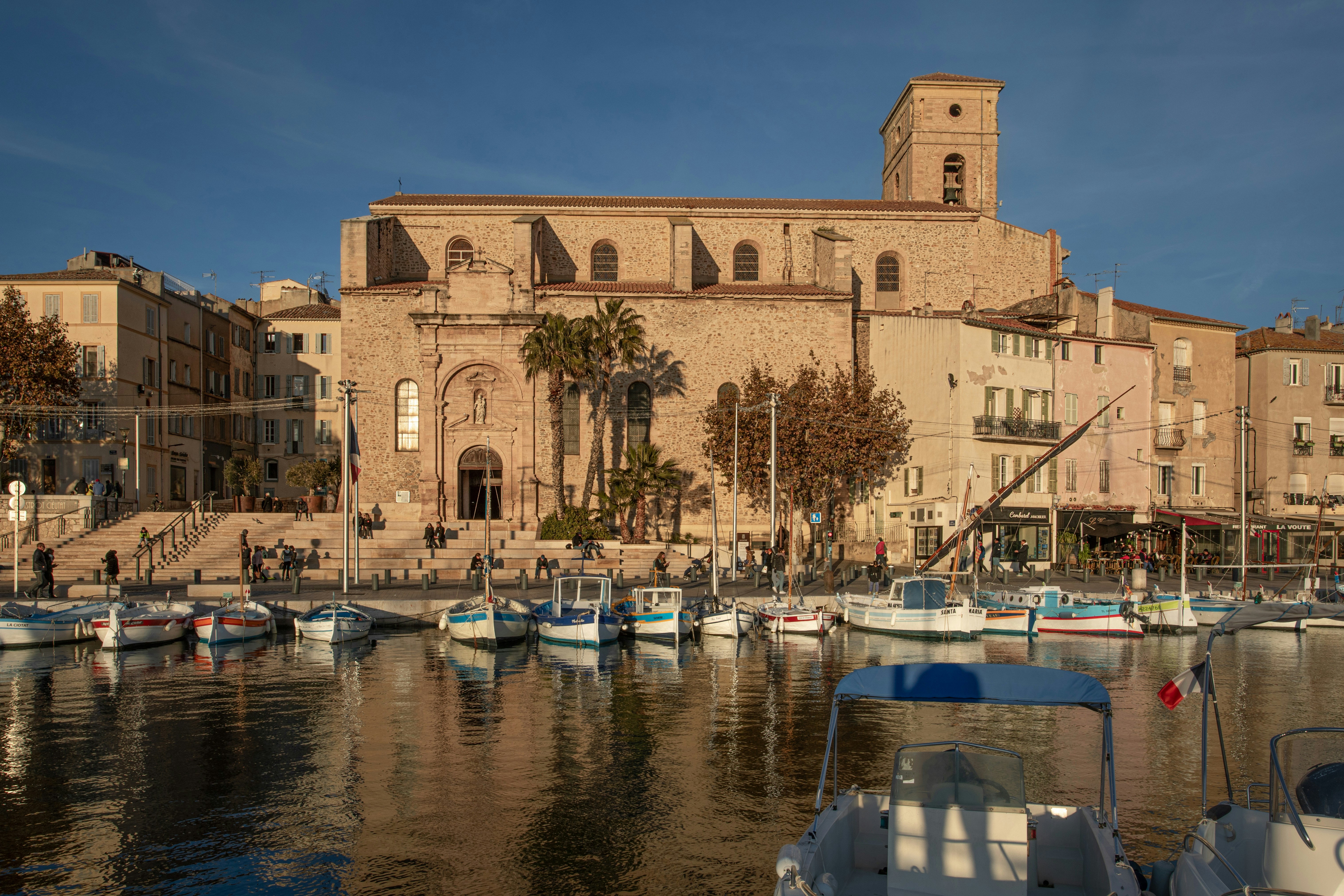 a bunch of boats that are sitting in the water