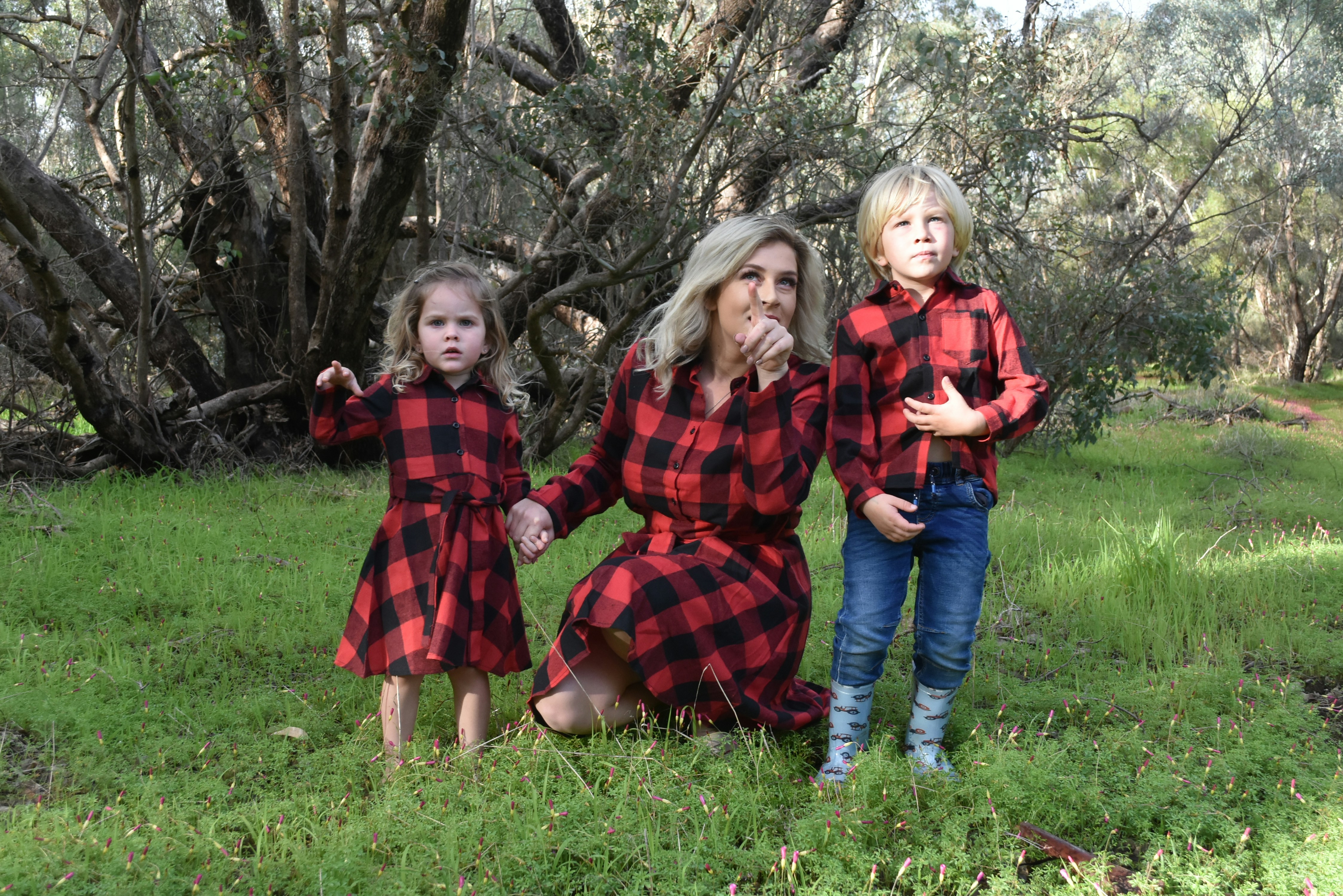 7 Power Mom Style Outfits for Career Days and Presentations