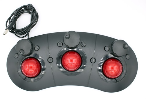 Virtual Control Magic device connected to a Magic Game III machine, preserving its original look.