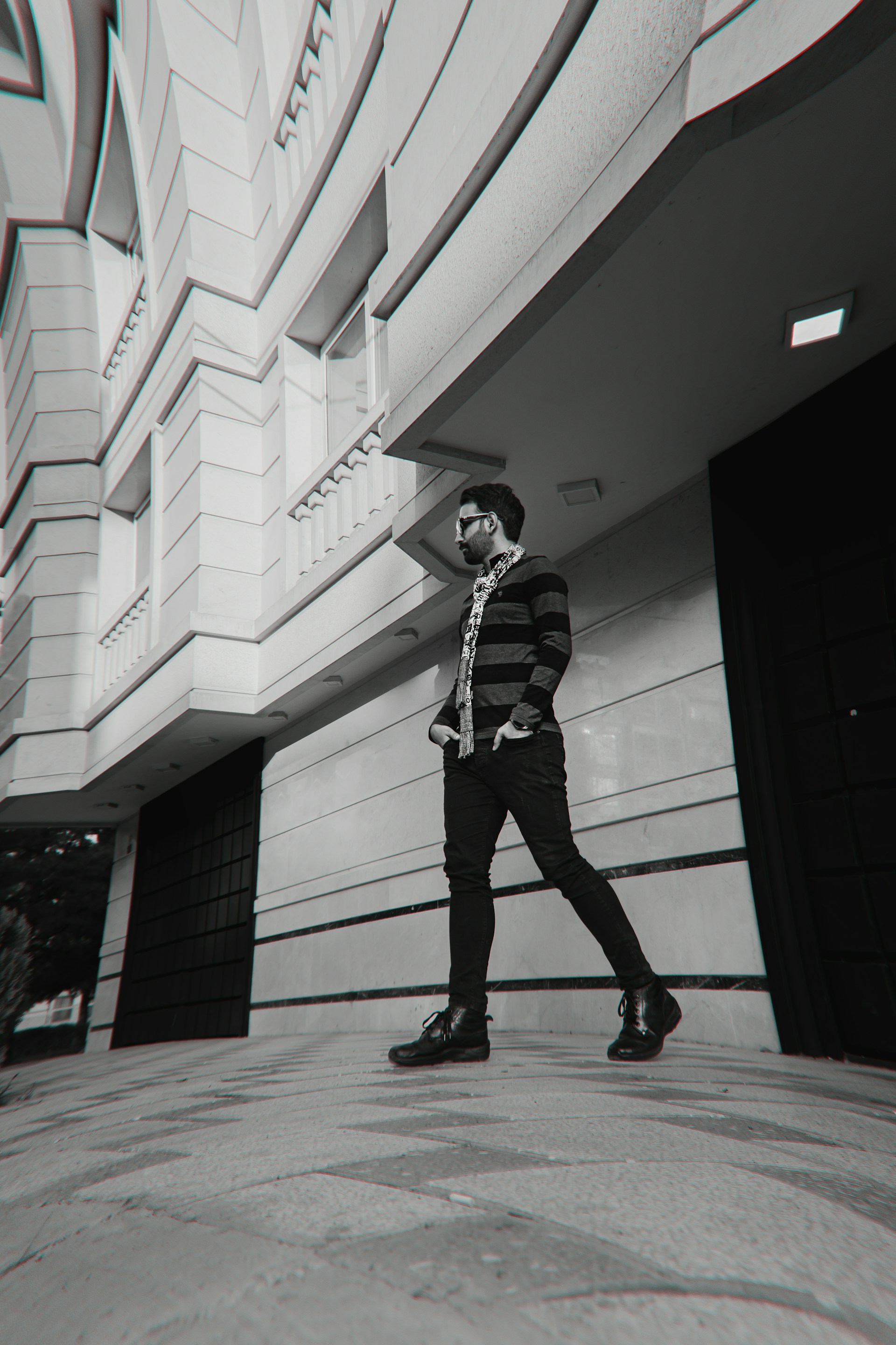 black and white bed linen