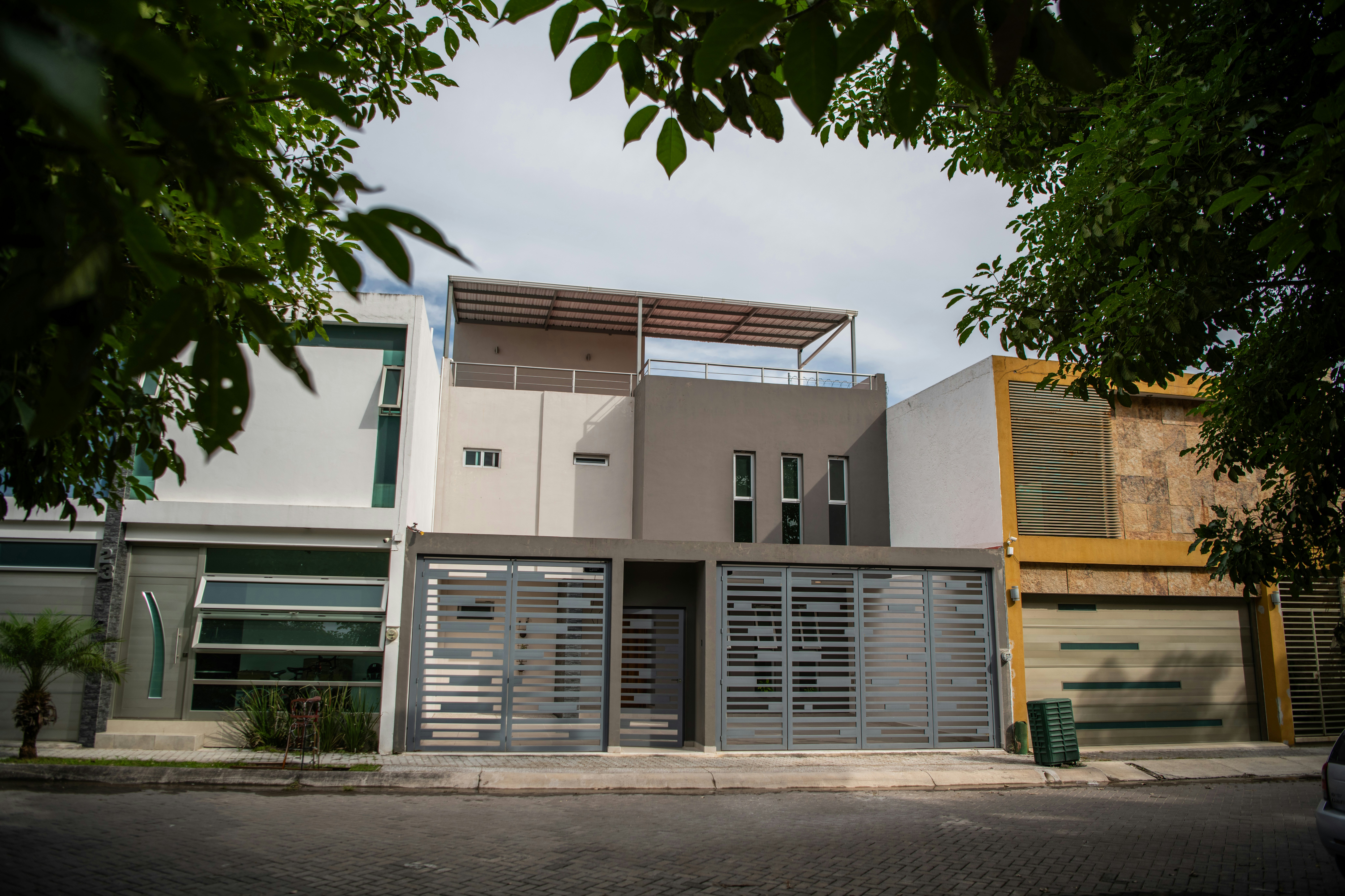 Tendencias Modernas en Diseño de Fachadas Residenciales