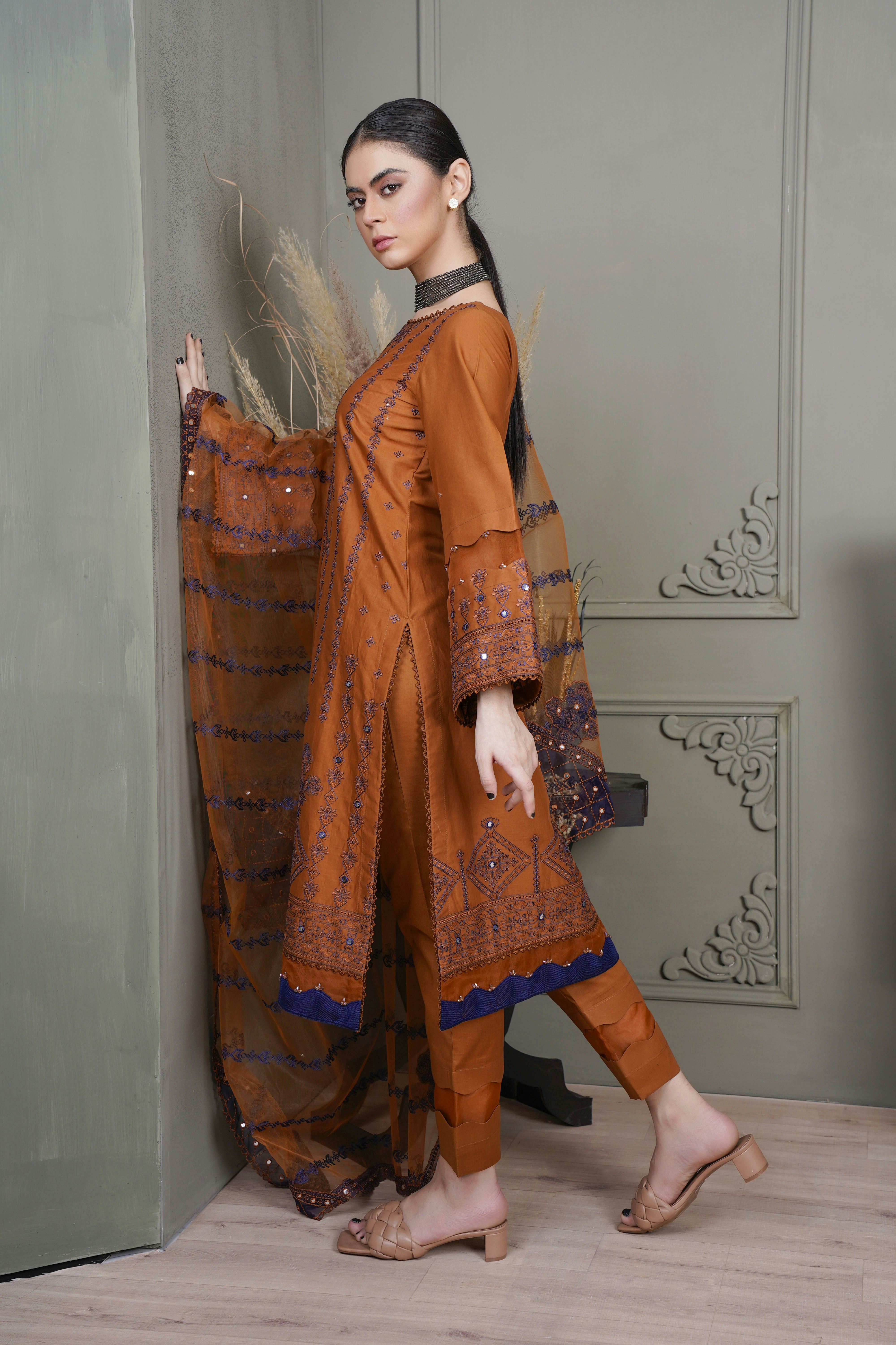 Elegant Handwoven Traditional Attire