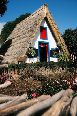 Photo 1701268250173 A4e6dc3f93b7?q=85&w=400&h=400&fit=crop