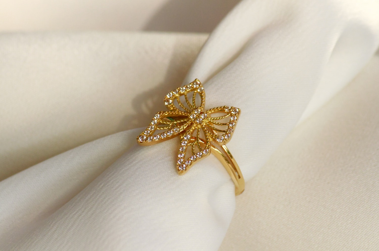 Exquisite Diamond Ring