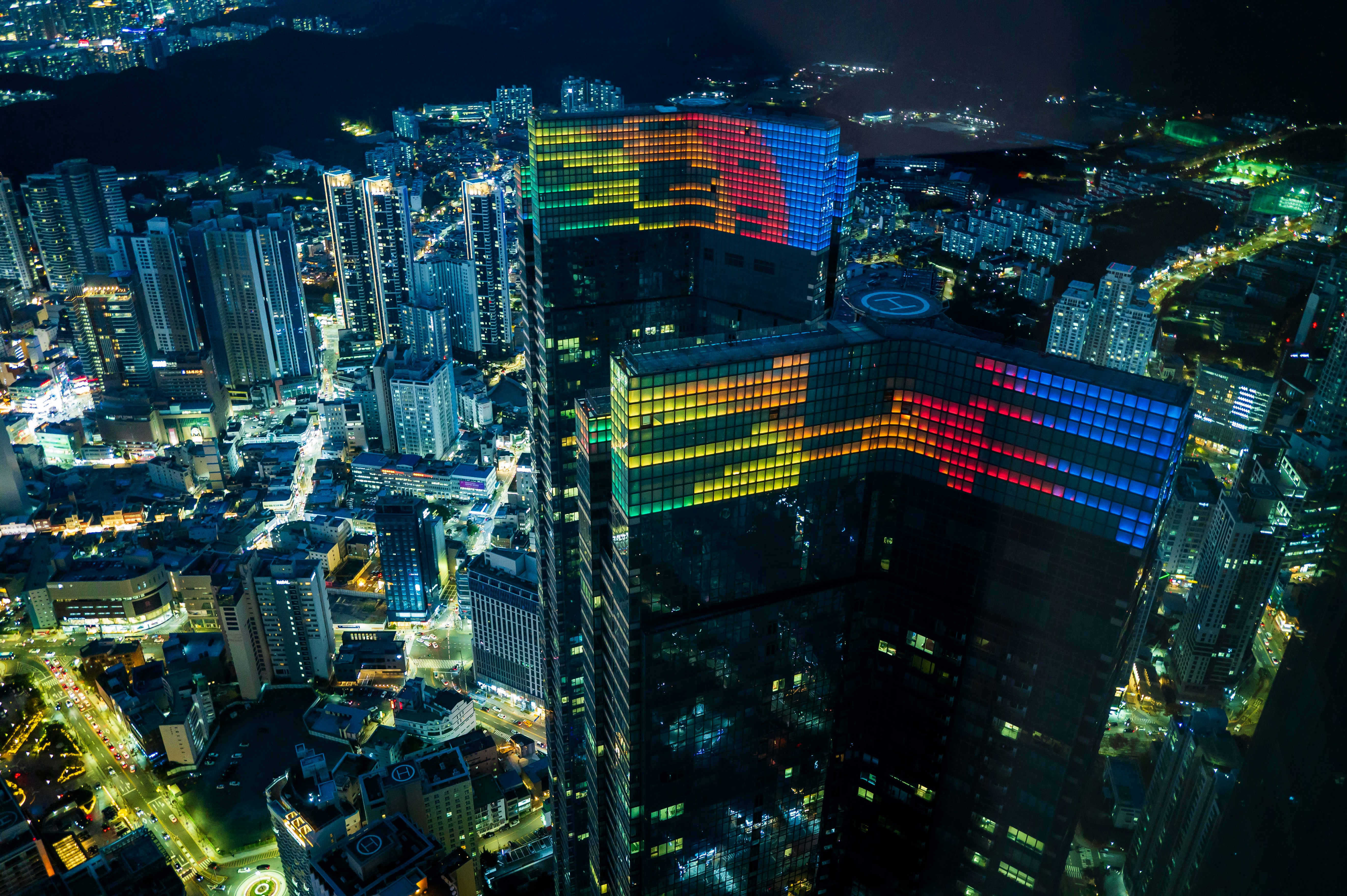 AI พลิกโฉม SME ไทย ปี 2025: โอกาสและความท้าทายในการก้าวสู่ยุคดิจิทัล