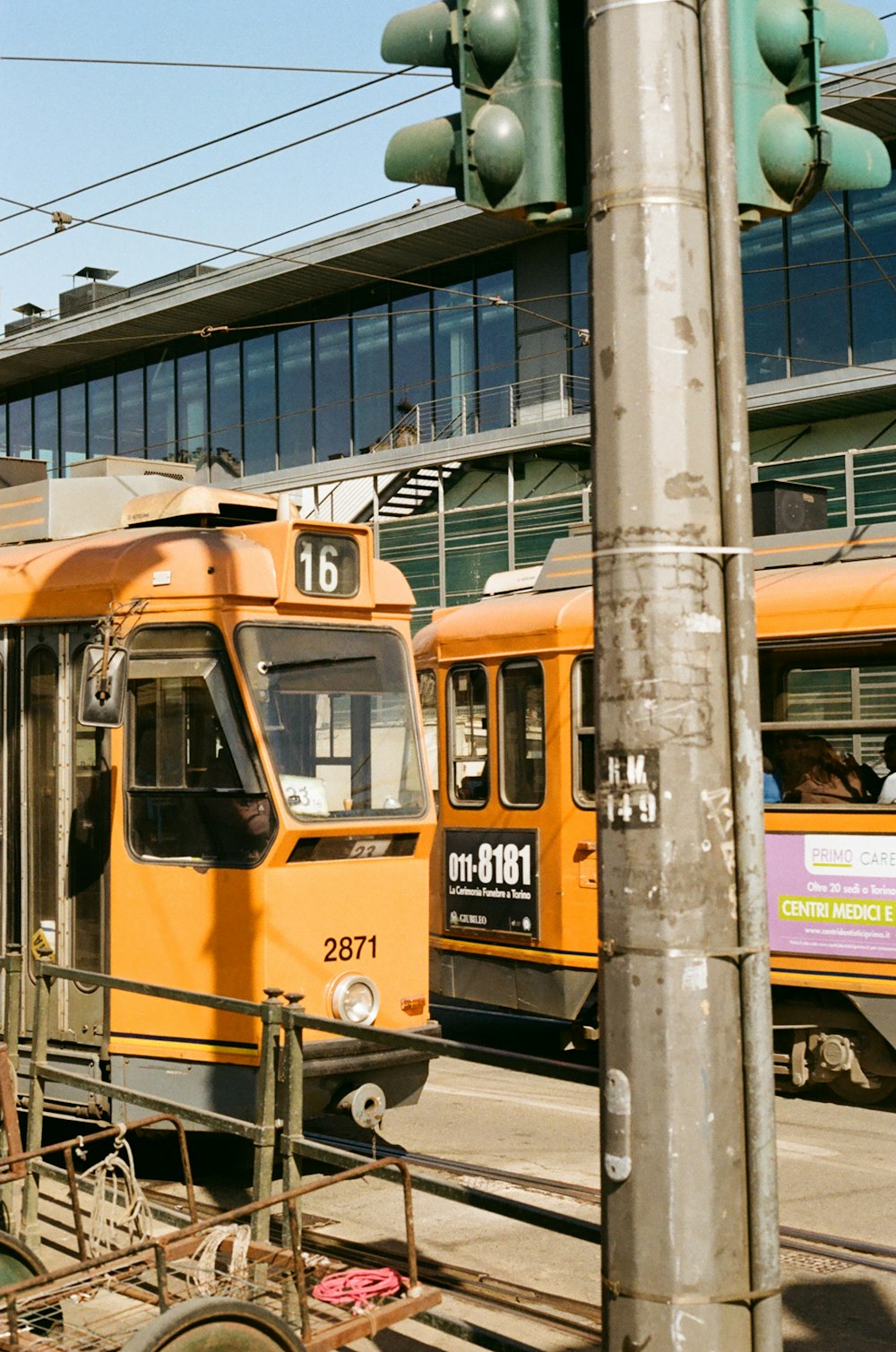 a couple of trains that are next to each other