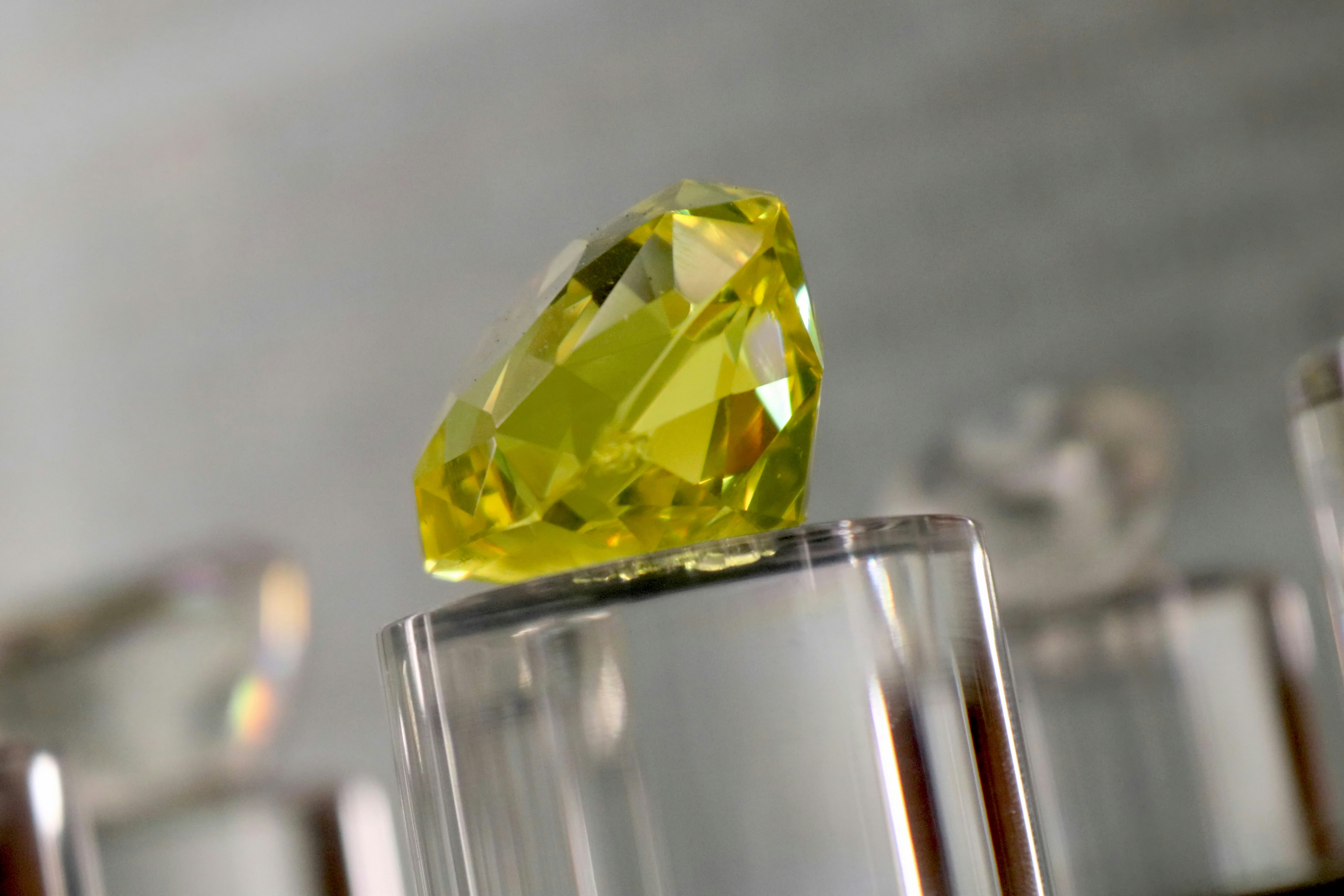 Lab Grown Diamonds: Future Trends & Benefits