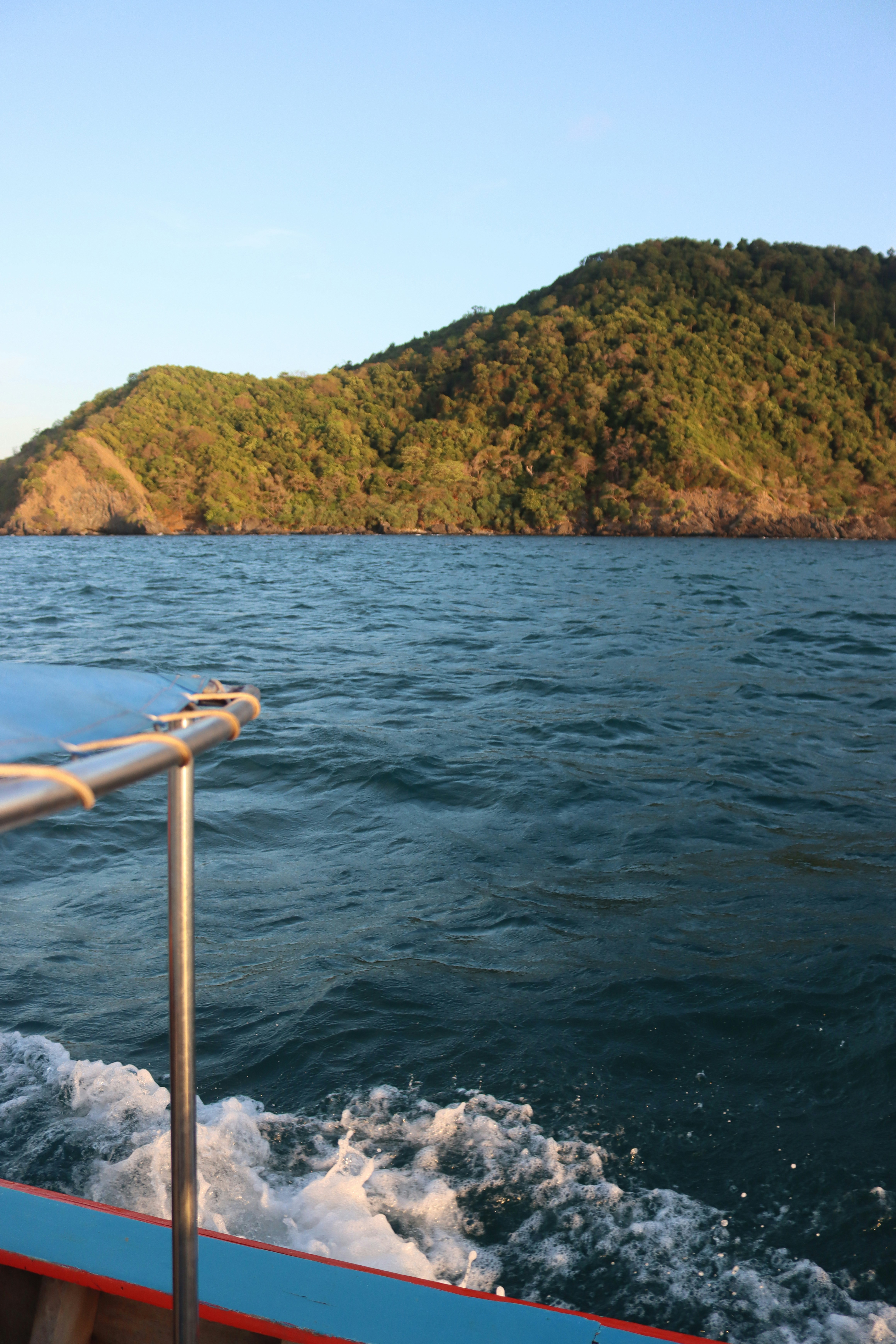 Mid-Range Travelers: Balancing Comfort and Value ($482-771 Daily Budget)