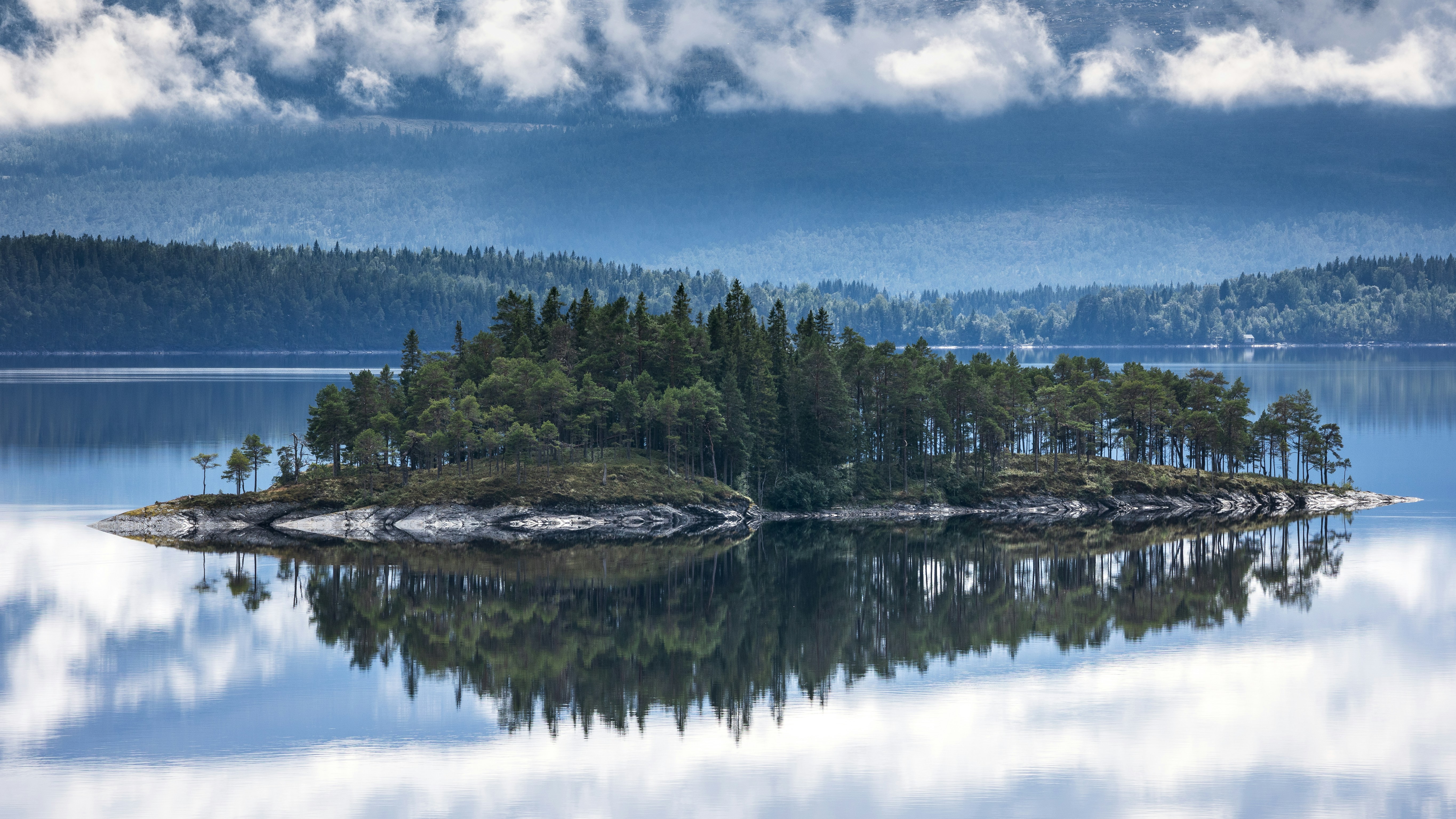 Photo by marekpiwnicki