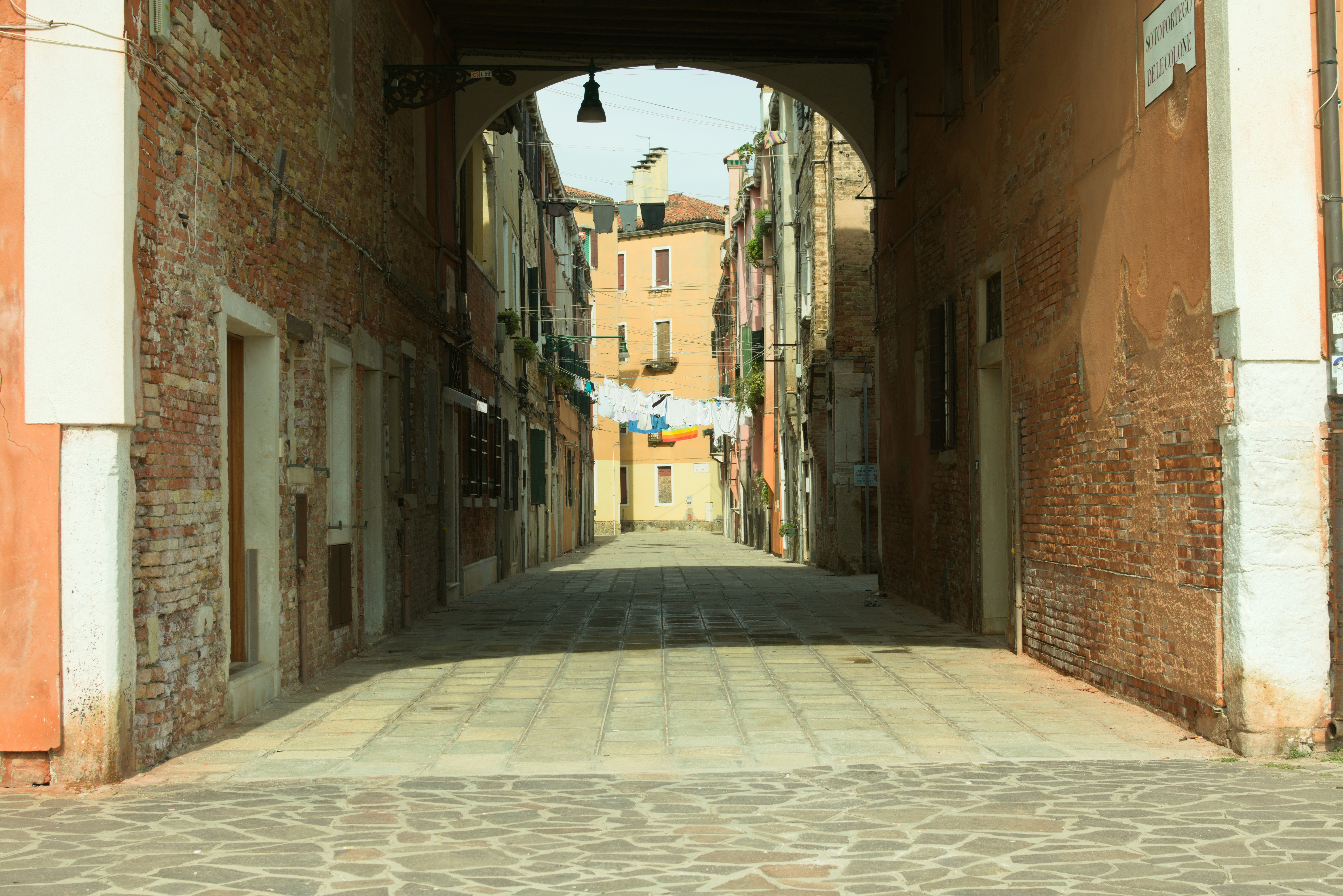 Photo by toninbardhi