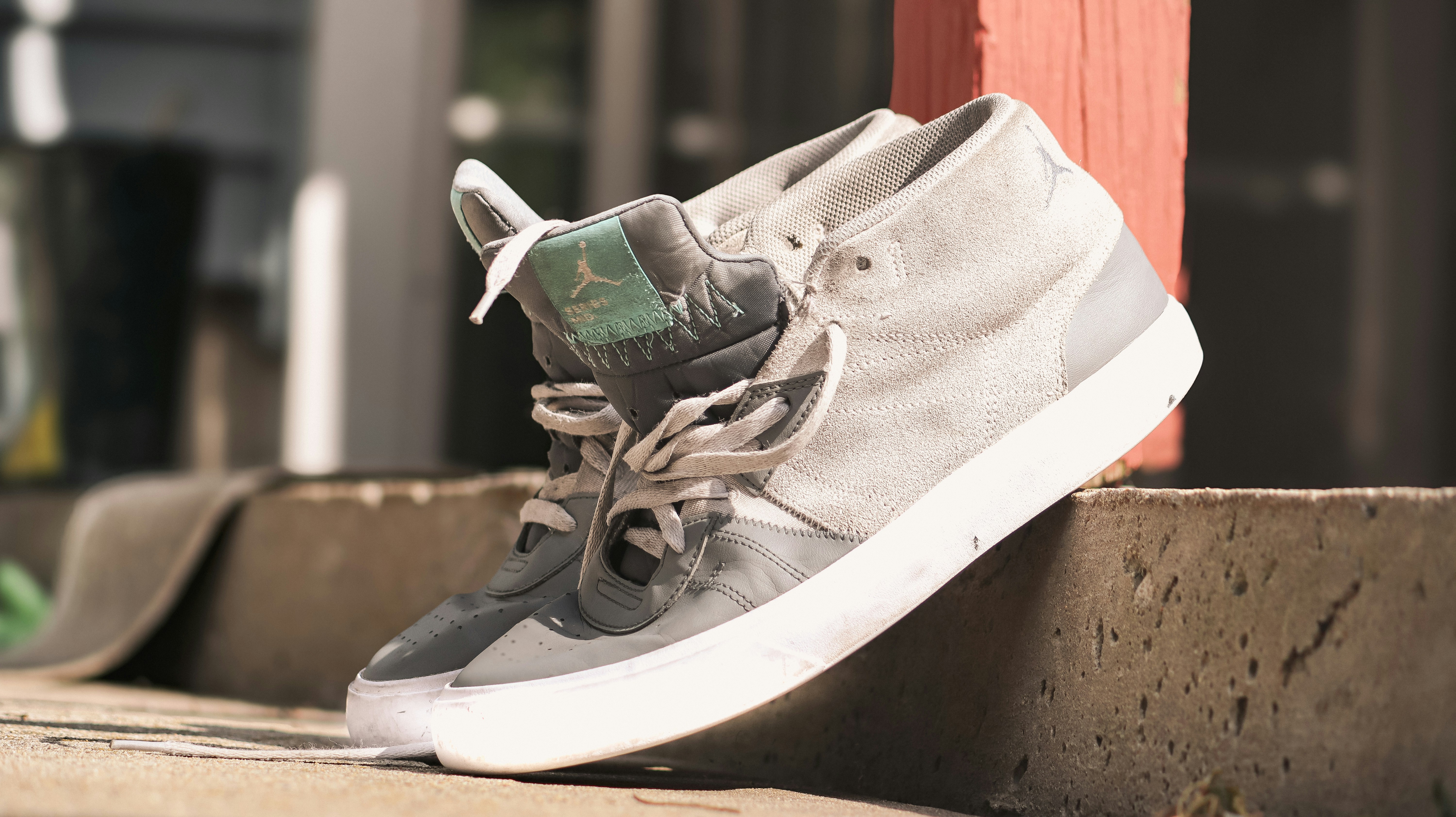 Trendy High-Top Men’s Shoes