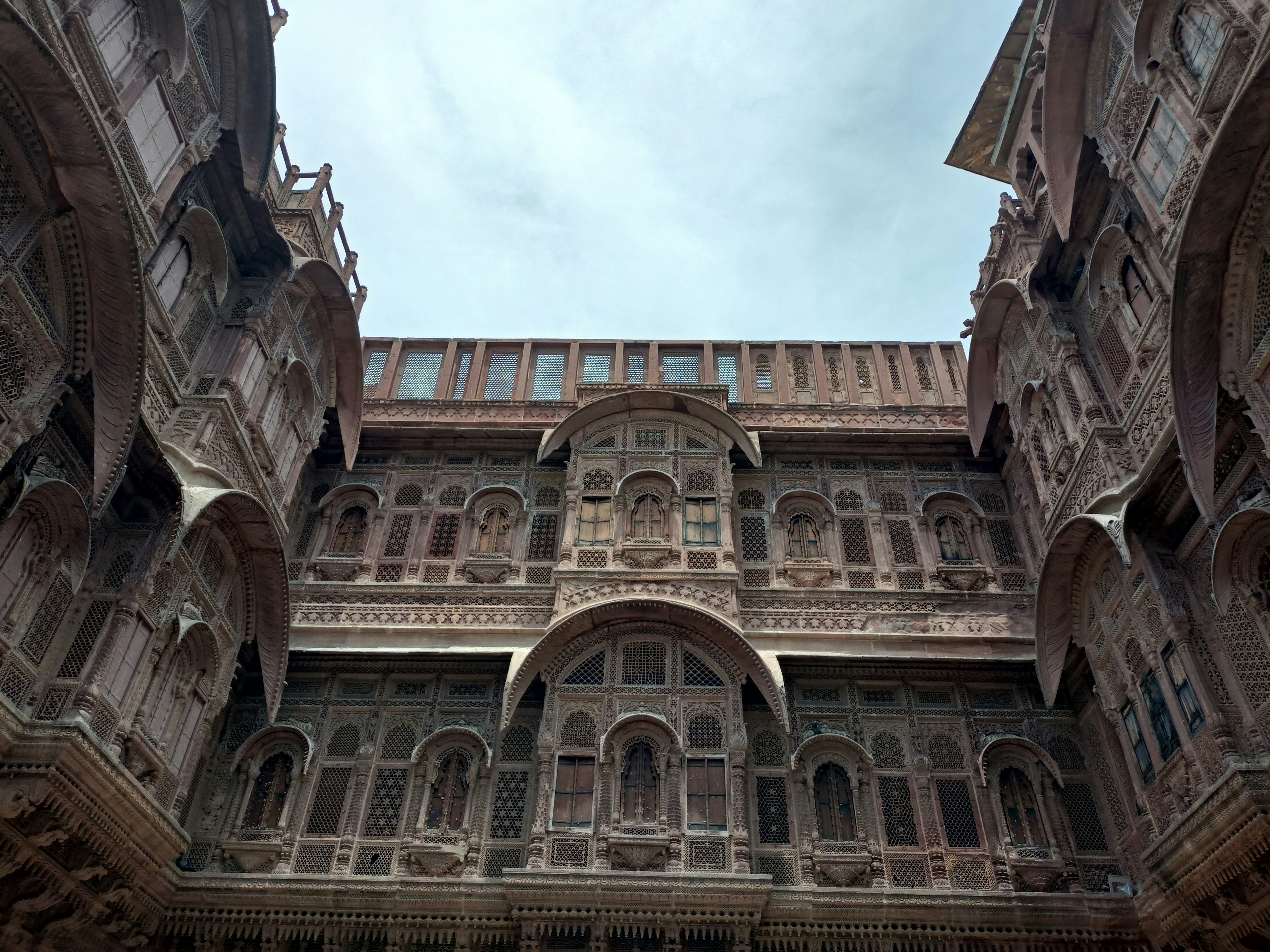 Photo by hashcode_error