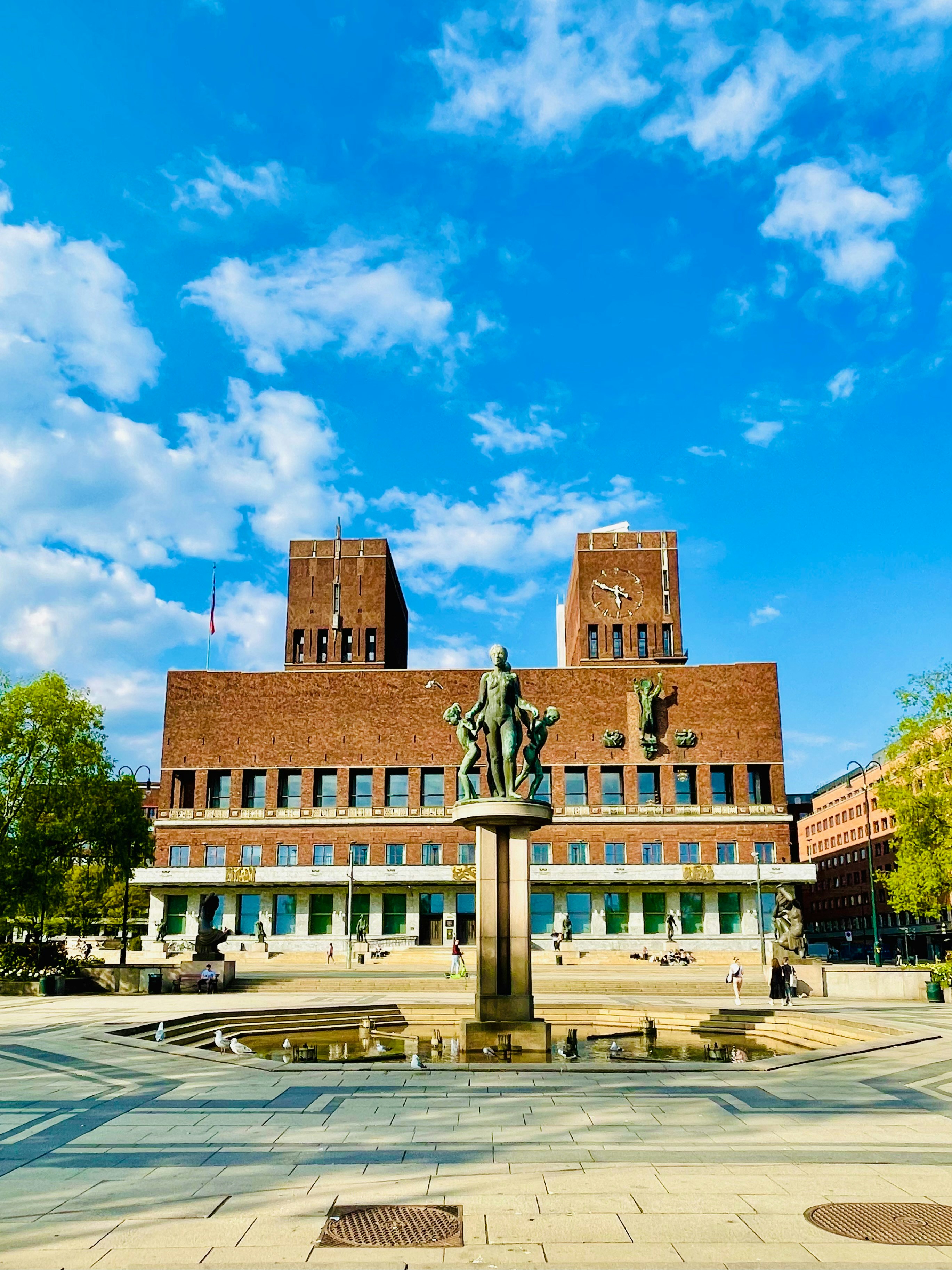 Oslo City Hall photo 2