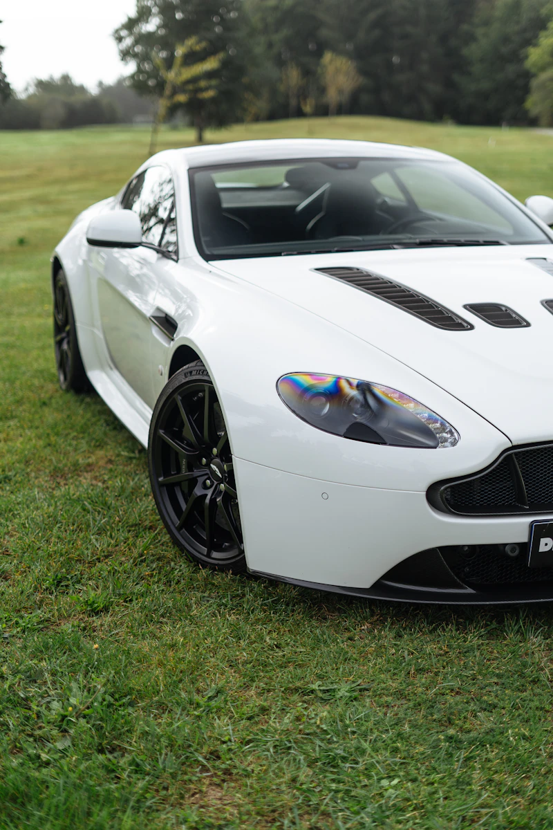 Aston Martin Vantage