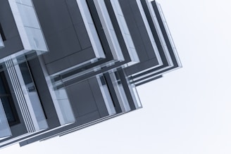 Clean and modern icon set representing technology and innovation in construction.